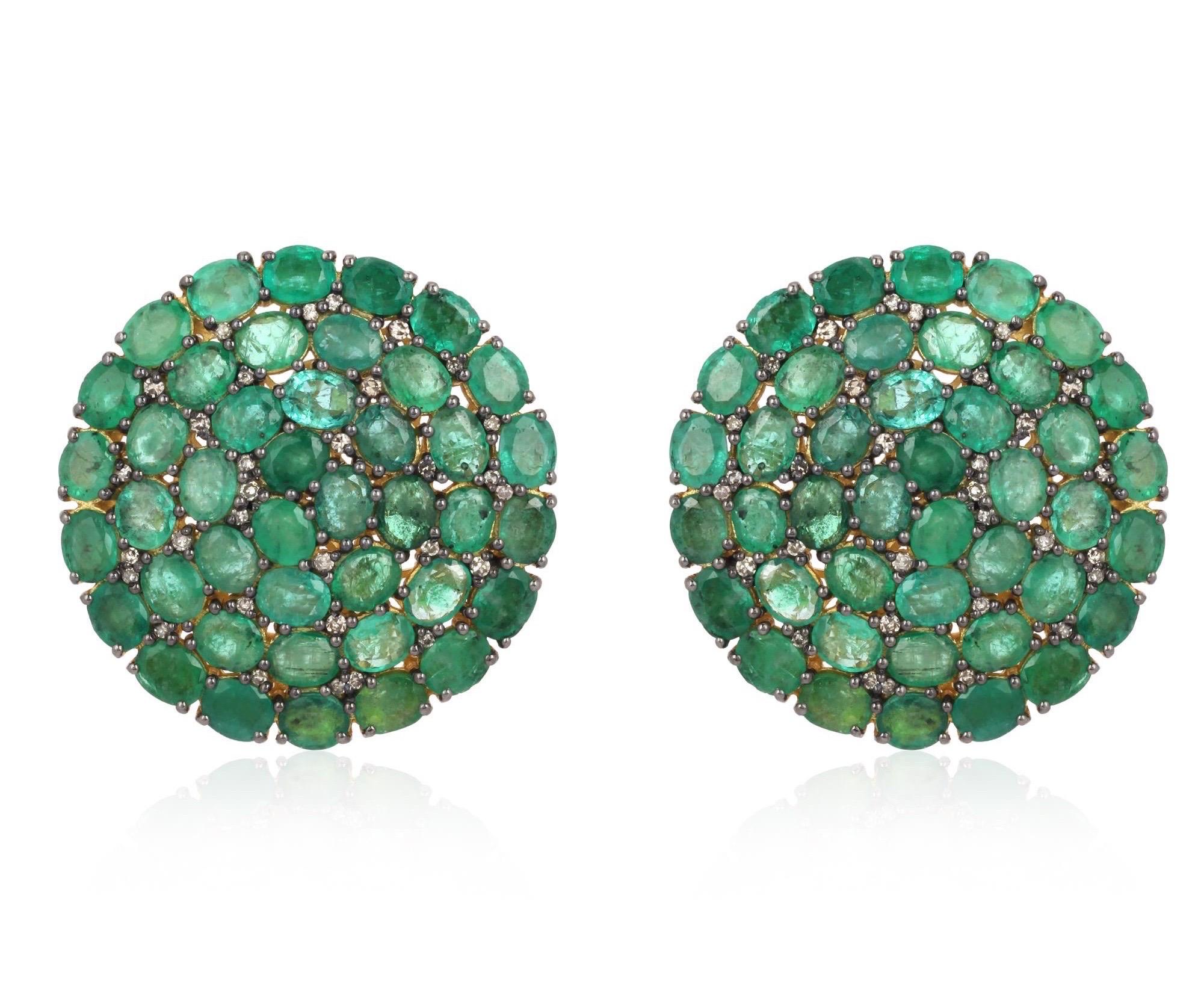Cabochon 28.06 Carat Emerald Diamond Fluid Earrings