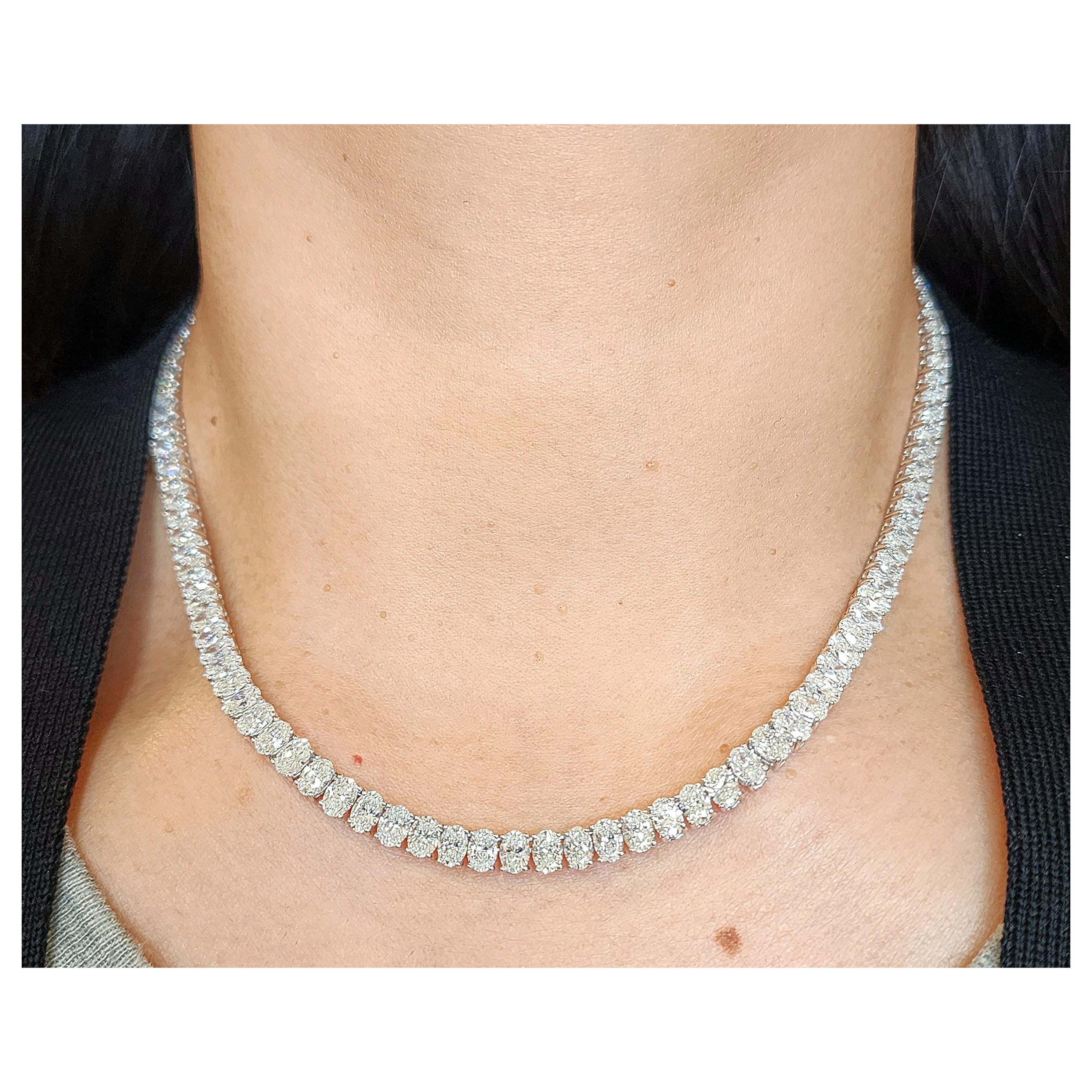 Collier de tennis à diamant ovale de 28,06 ct