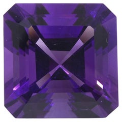 Quadratischer lila Amethyst aus Uruguay, 28.09 Karat