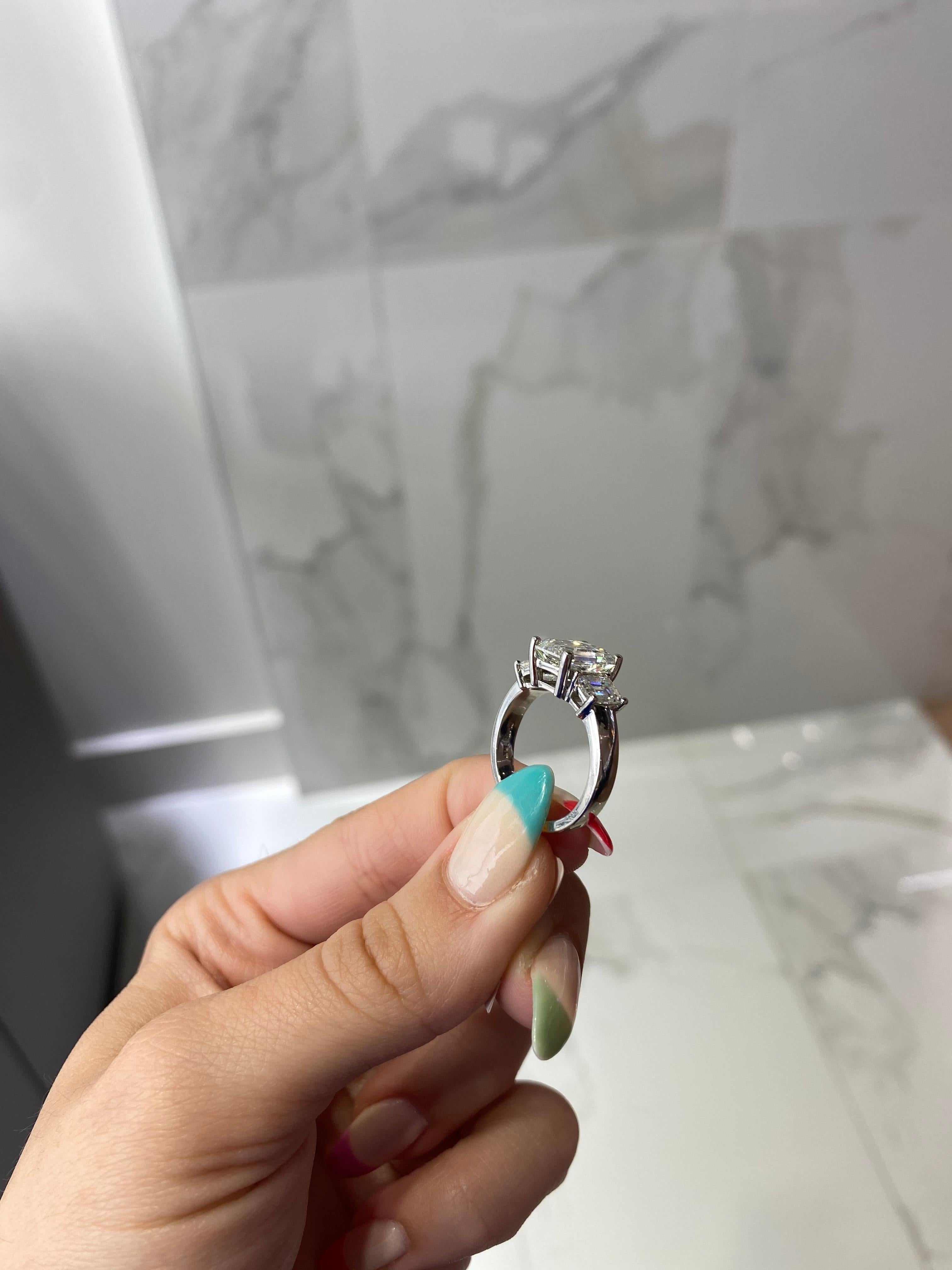 2.80ct Emerald Cut Diamond I VS1, GIA Platinum Engagement Ring 1.20ctw Sides 7
