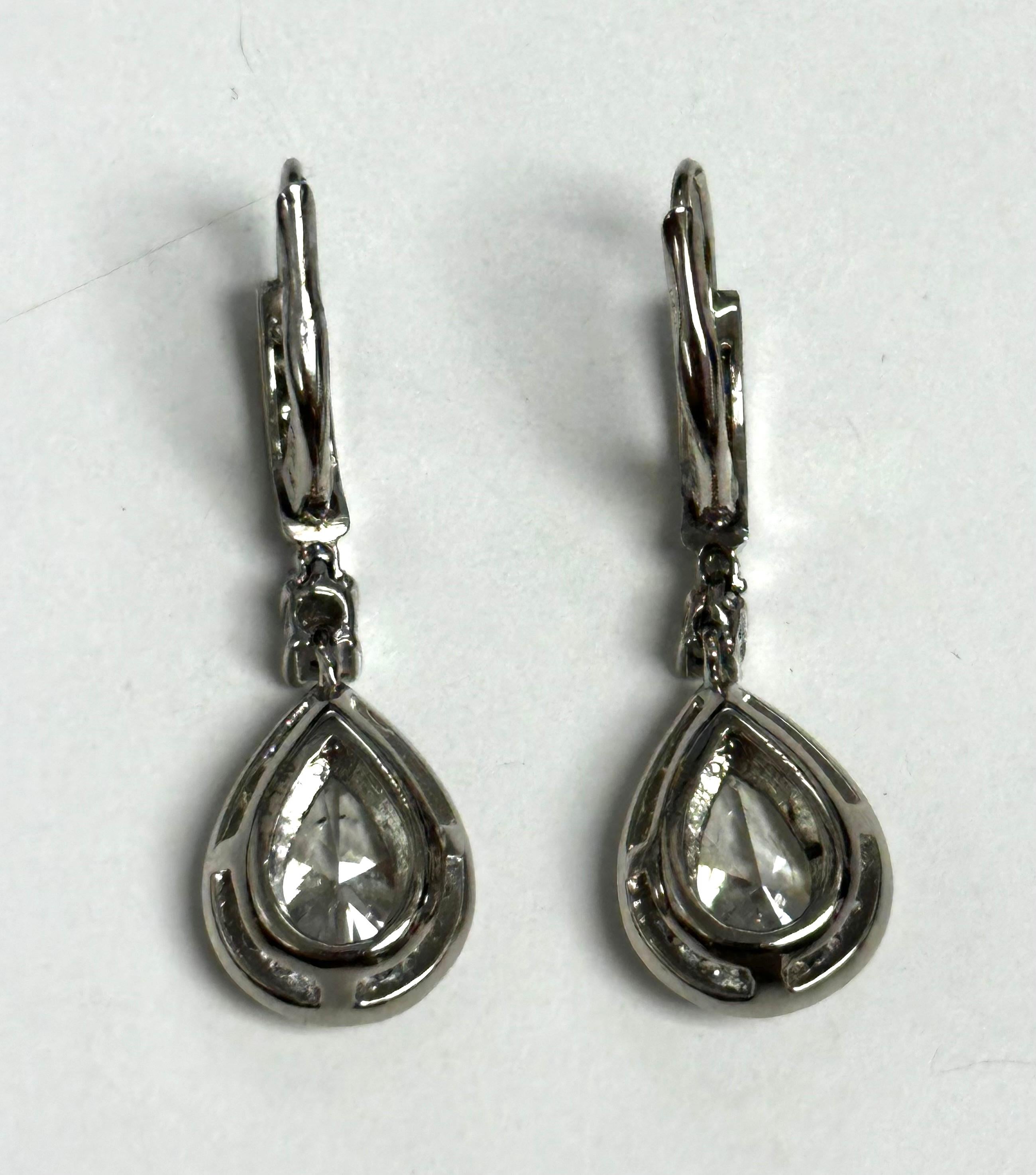 2.80ct Pear-Shaped Solitaire Diamond Halo Drop Earrings In New Condition For Sale In New York, NY
