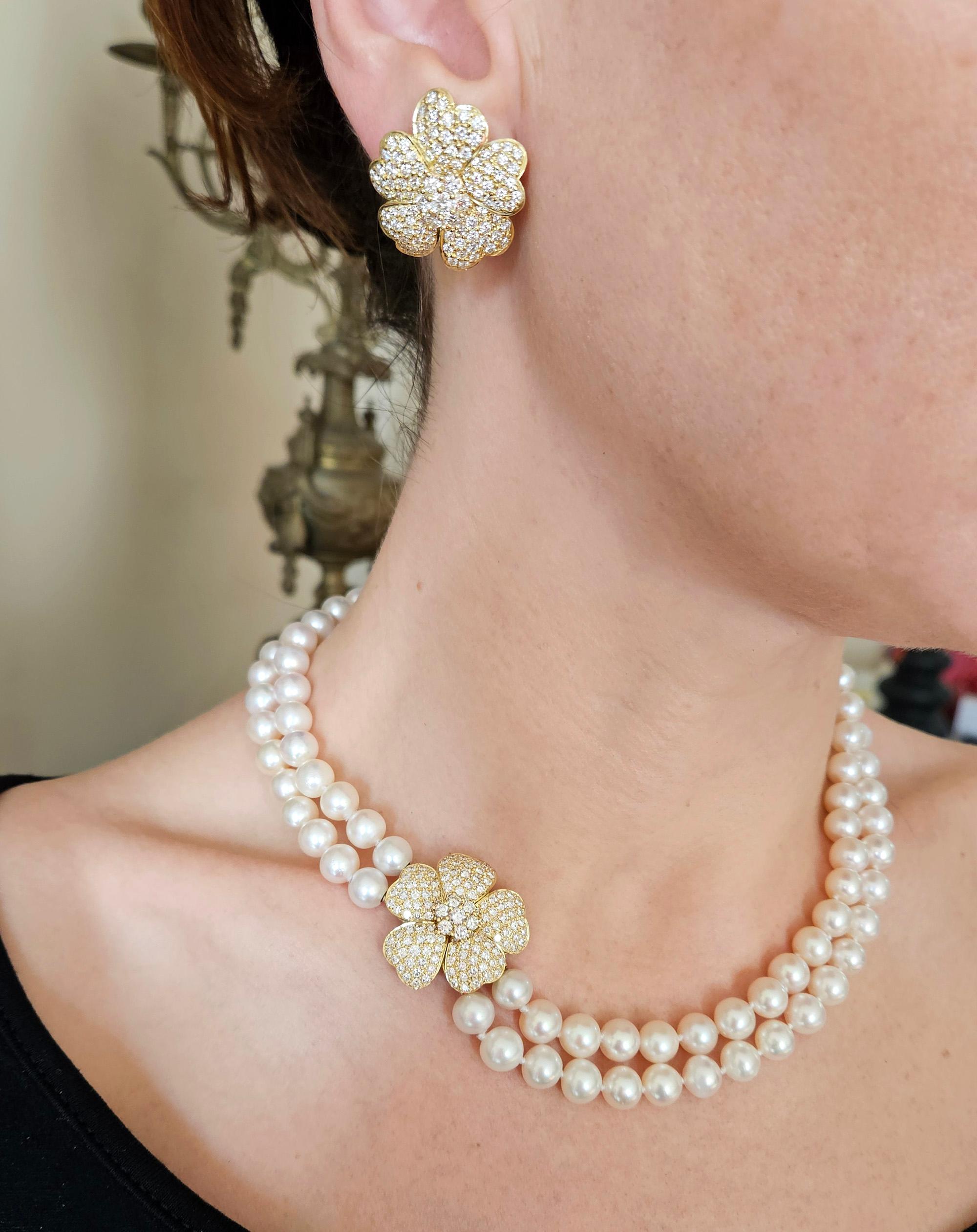 2.80ctw Diamond Flower Cultured Akoya White Double Strand Pearl 18KY Necklace For Sale 5