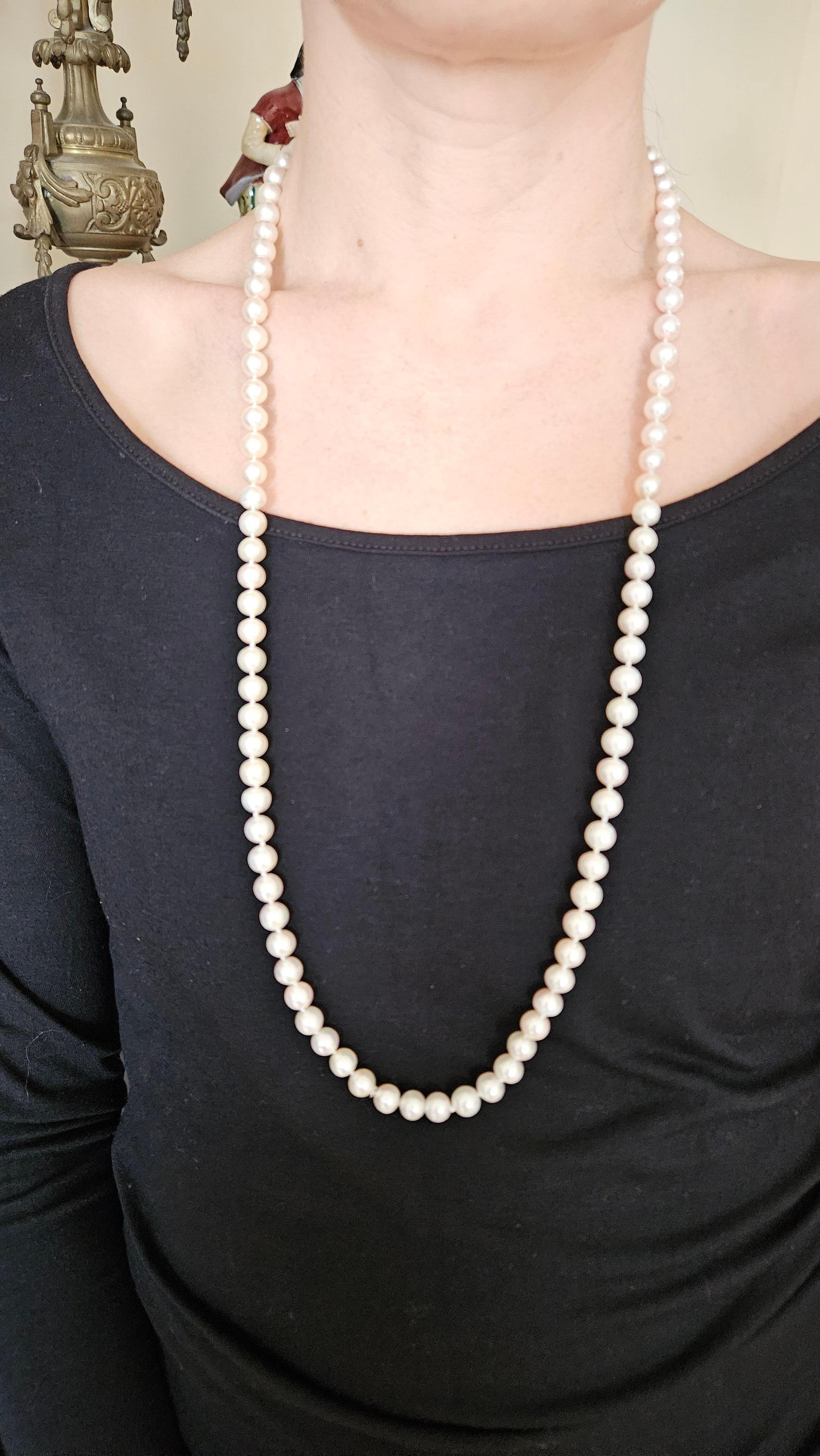 2.80ctw Diamond Flower Cultured Akoya White Double Strand Pearl 18KY Necklace For Sale 11