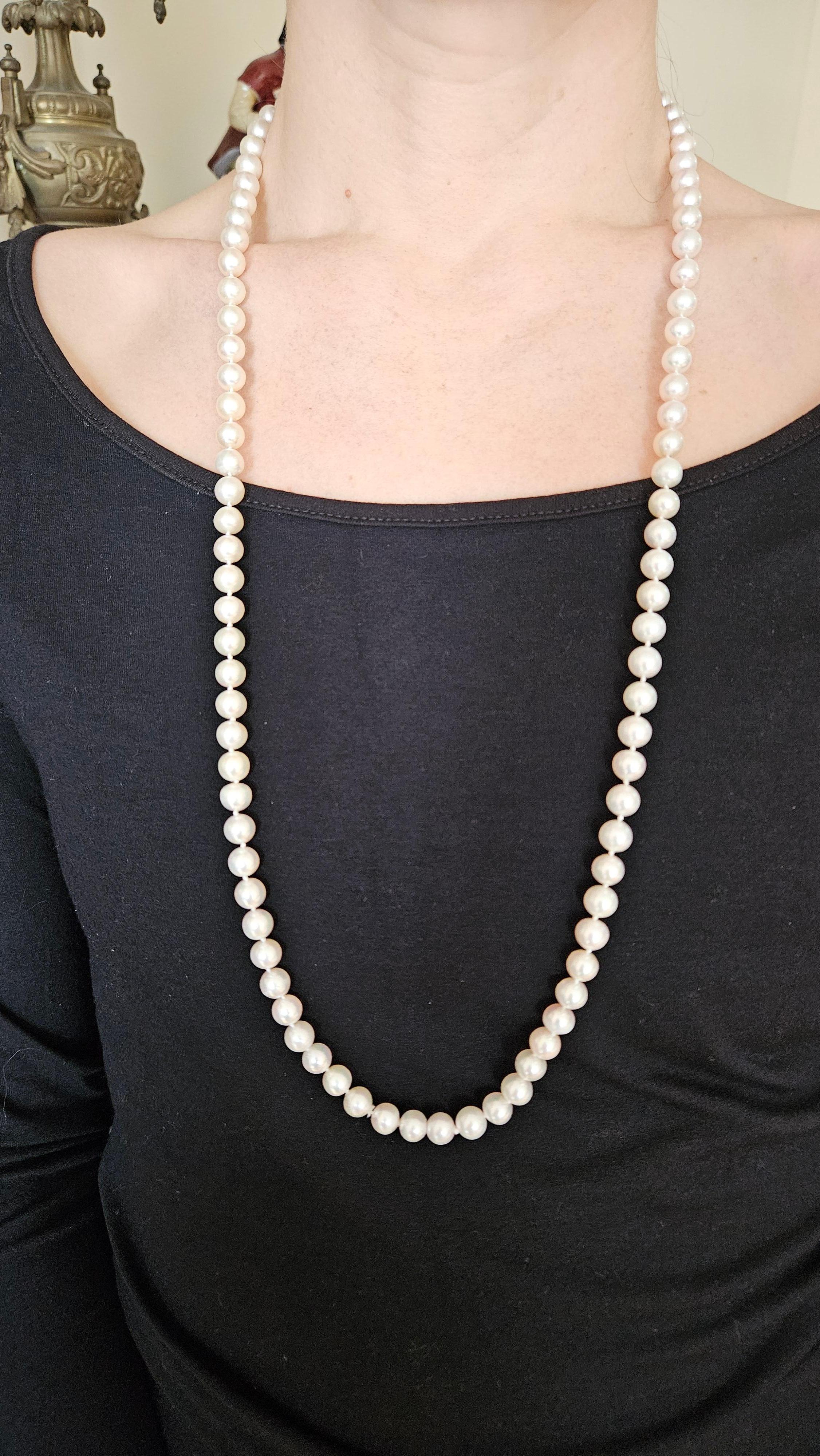 2.80ctw Diamond Flower Cultured Akoya White Double Strand Pearl 18KY Necklace For Sale 12
