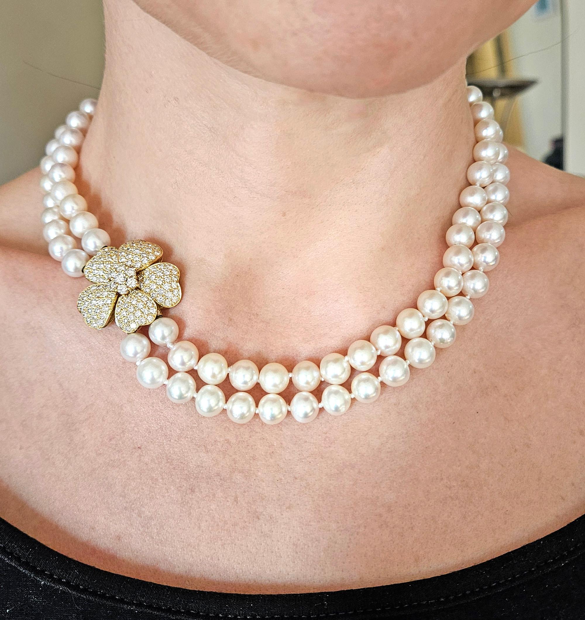 Modern 2.80ctw Diamond Flower Cultured Akoya White Double Strand Pearl 18KY Necklace For Sale