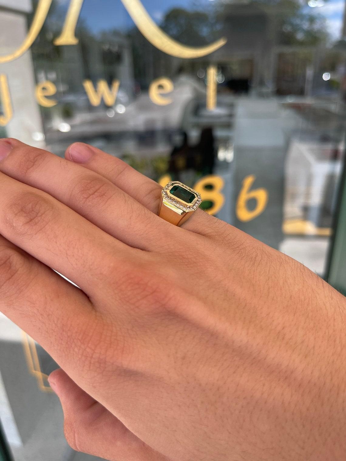 Modern 2.80tcw 14K Gold Natural Emerald-Emerald Cut & Diamond Halo Ring For Sale