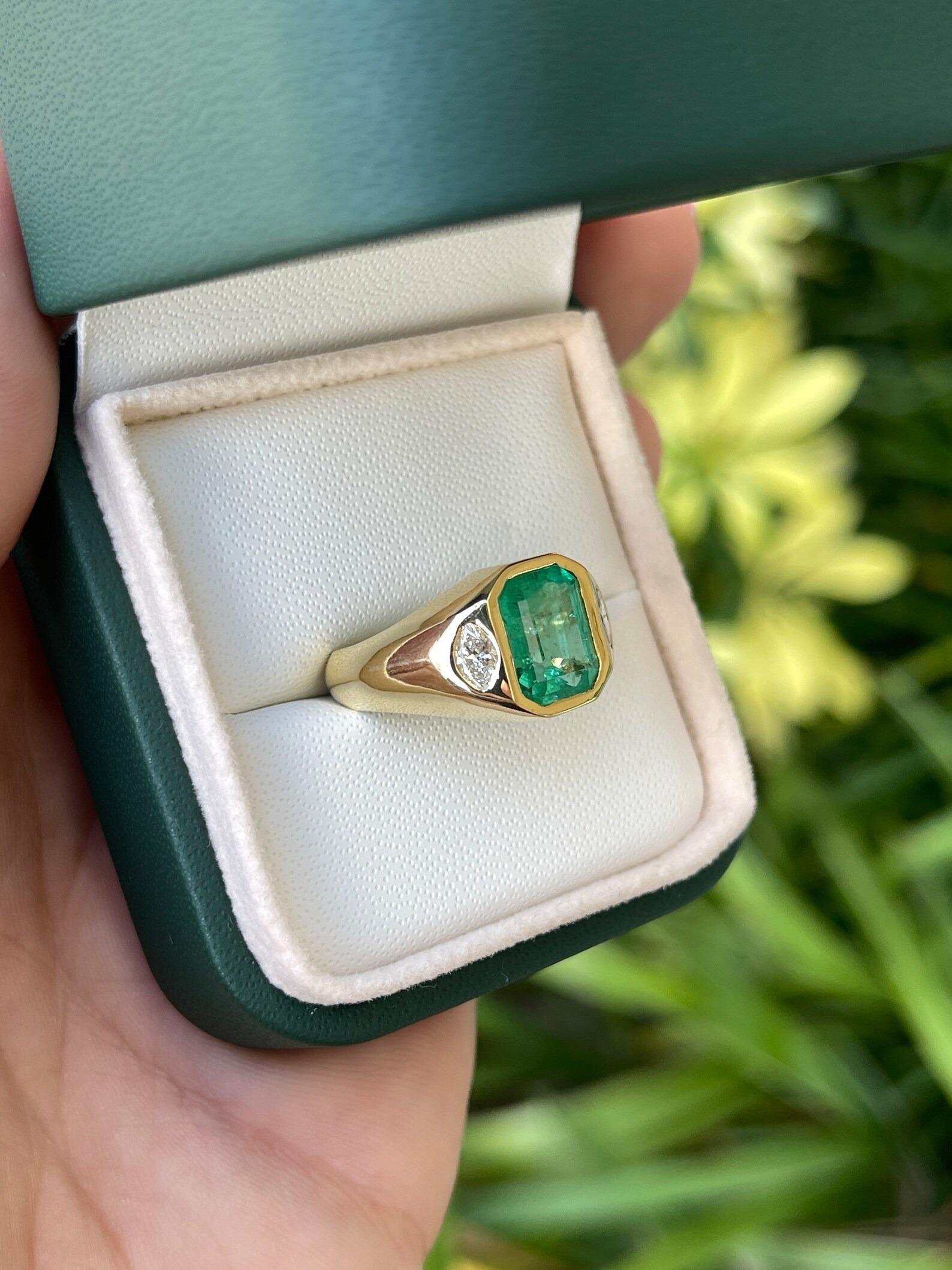 2.80tcw Three Stone Colombian Emerald & Diamond Marquise Cut Unisex Ring 14K In New Condition For Sale In Jupiter, FL