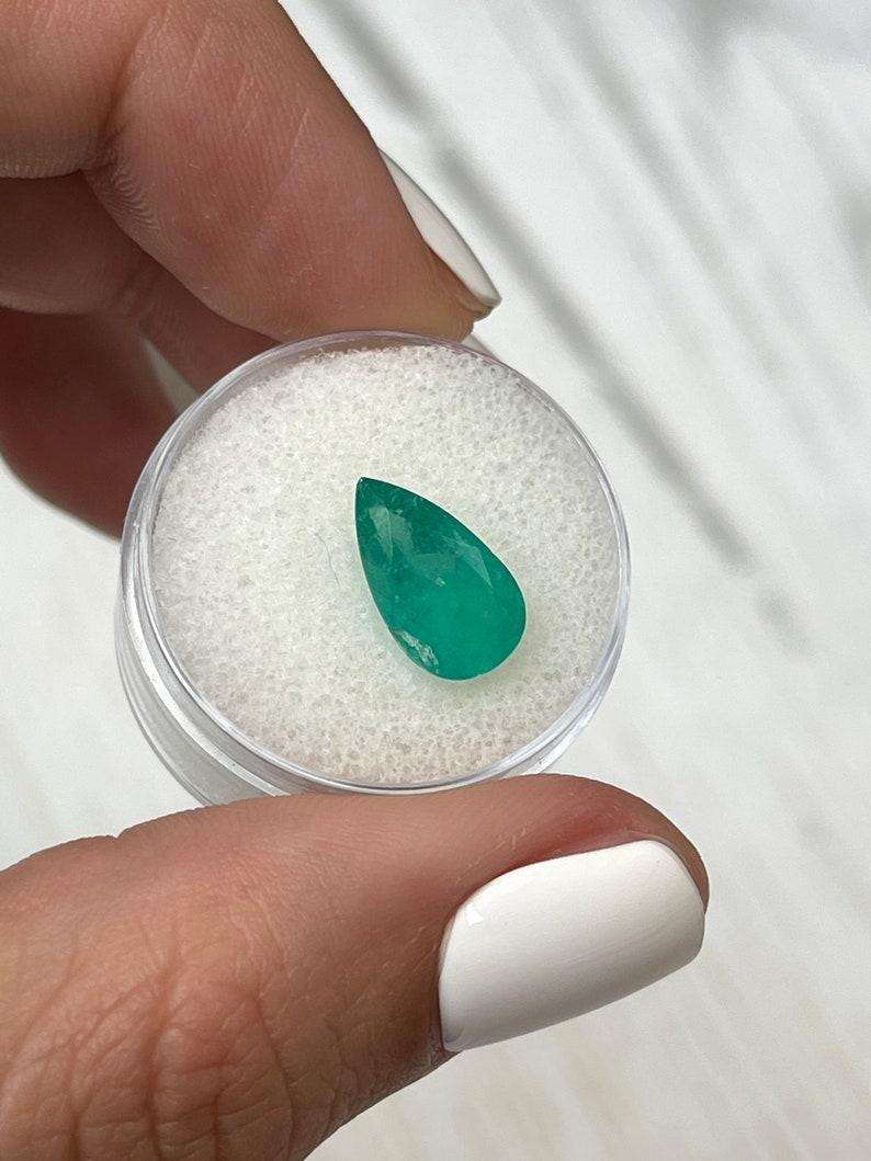 2.81 Carat 12.9x7.6 Green Colombian Emerald - Pear Cut Teardrop May Birthstone For Sale 2