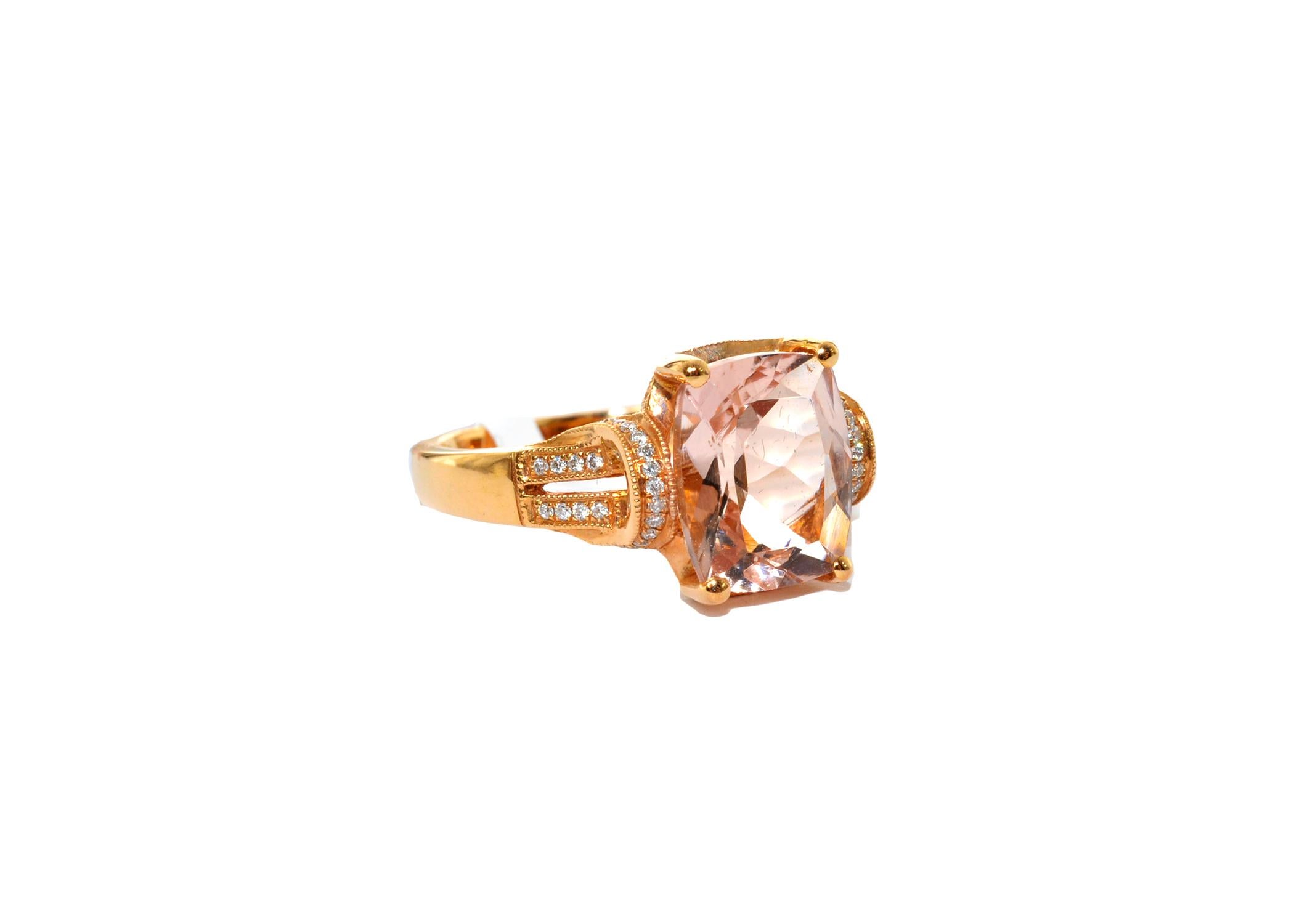Contemporary 2.81 Carat Morganite and Diamond Ring in 18 Karat Rose Gold For Sale