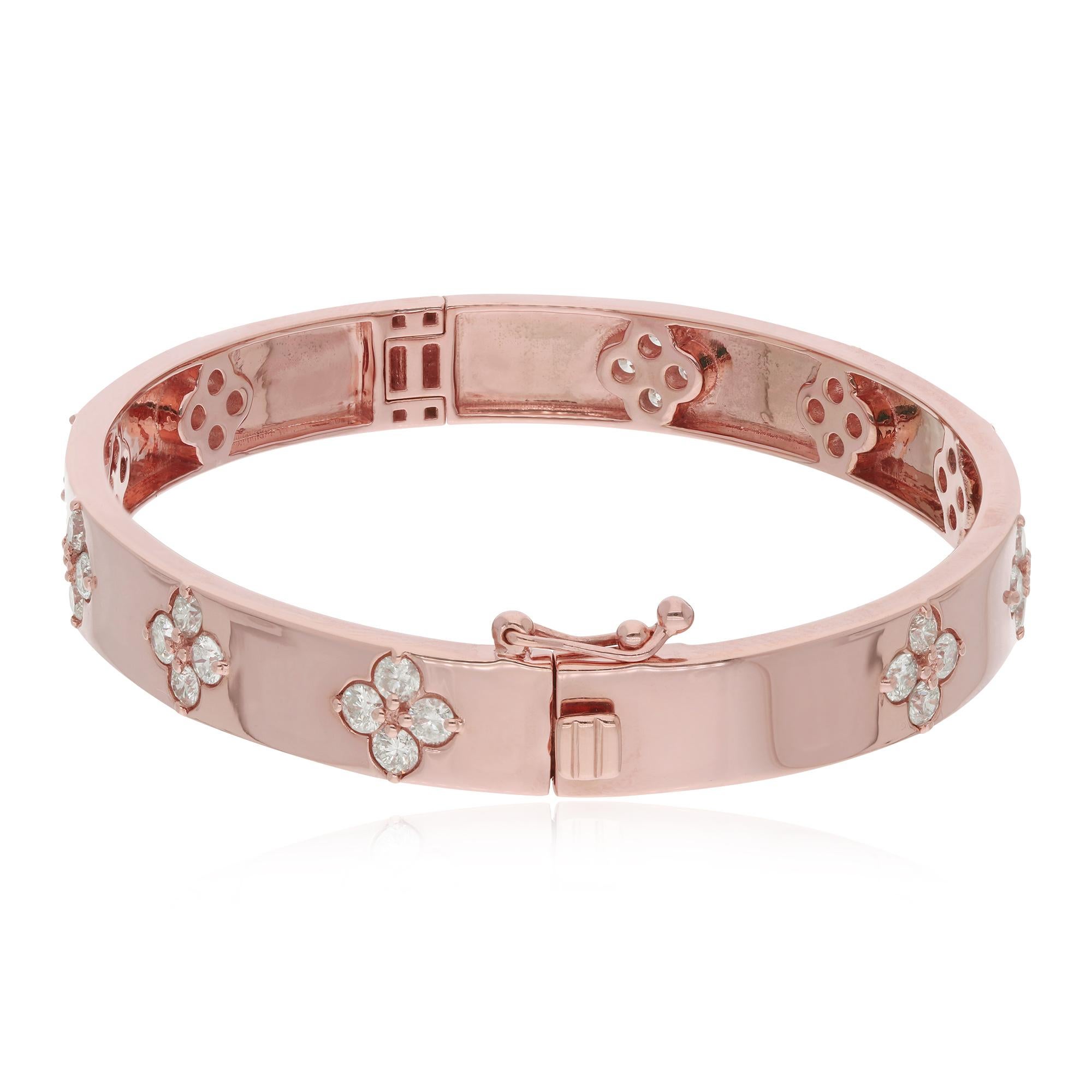 Pulsera de oro rosa de 18 quilates con trébol de diamantes pavé naturales de 2,81 quilates Corte redondo en venta
