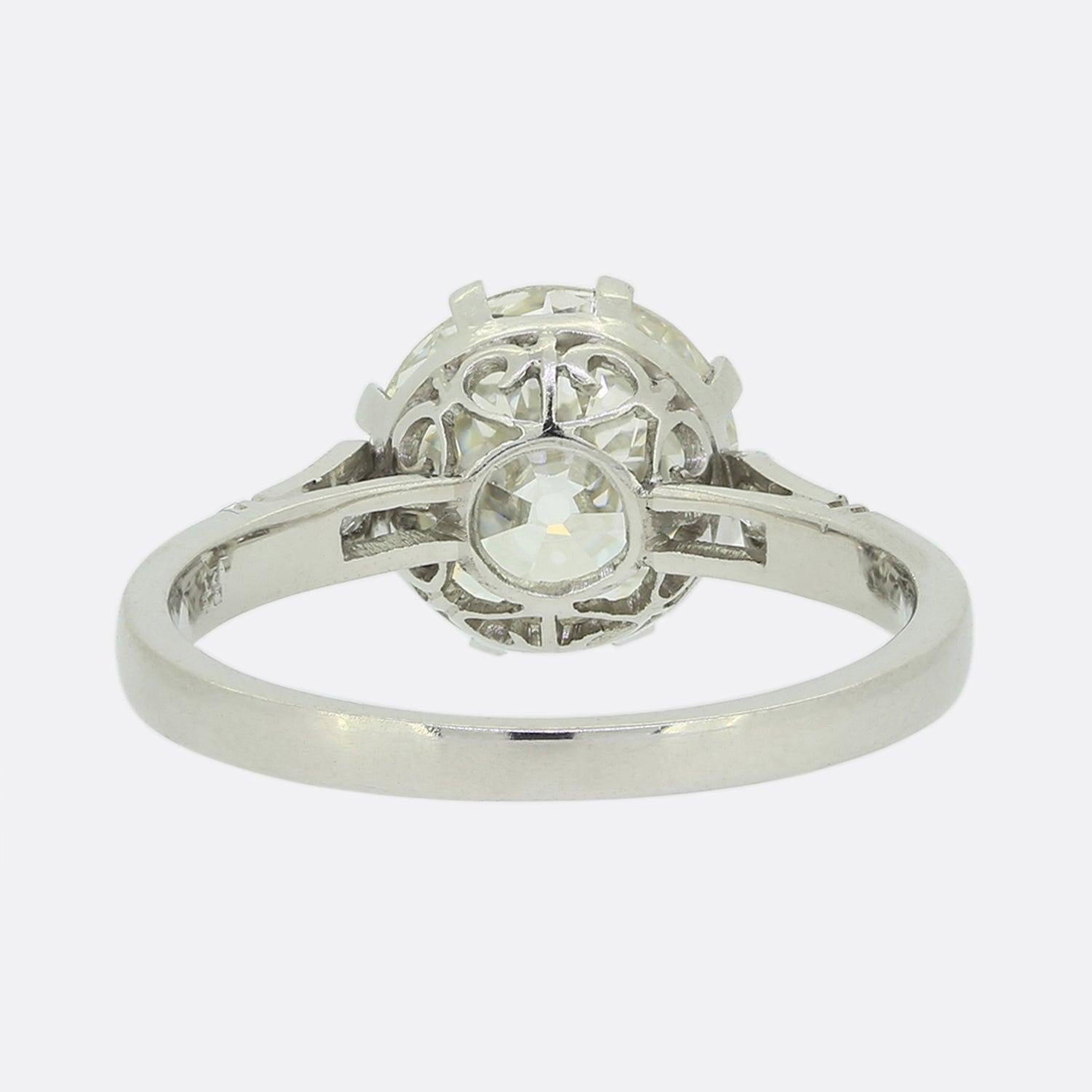Anillo de compromiso solitario con diamante talla antigua de 2,81 quilates en Bueno estado para la venta en London, GB