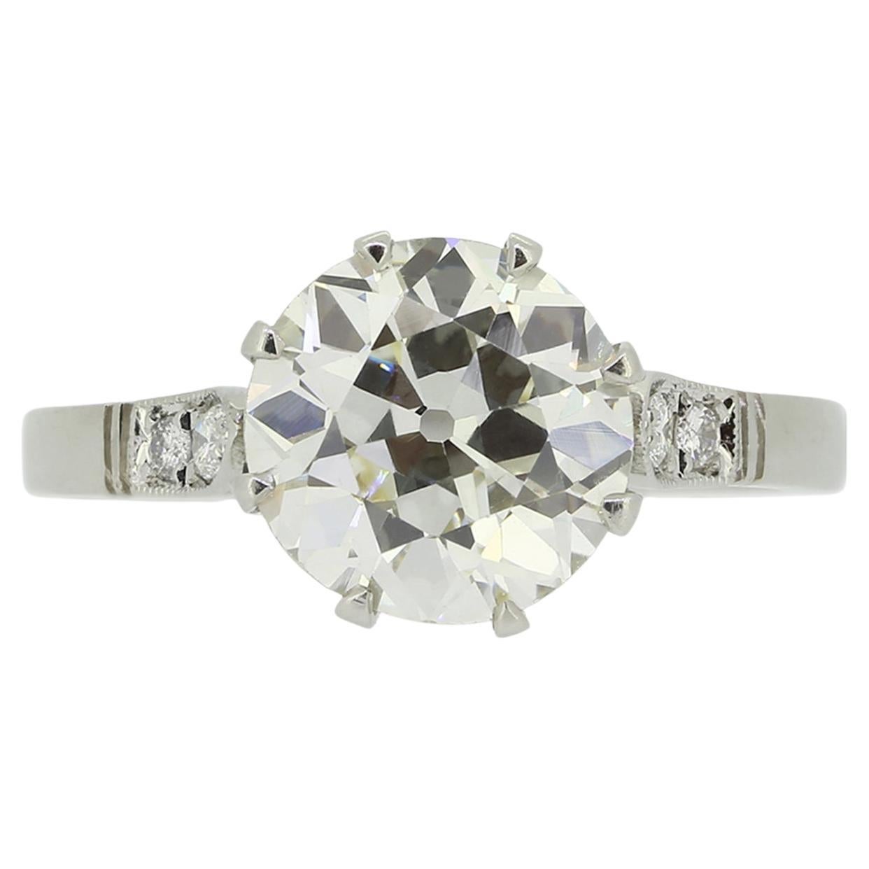 Anillo de compromiso solitario con diamante talla antigua de 2,81 quilates en venta