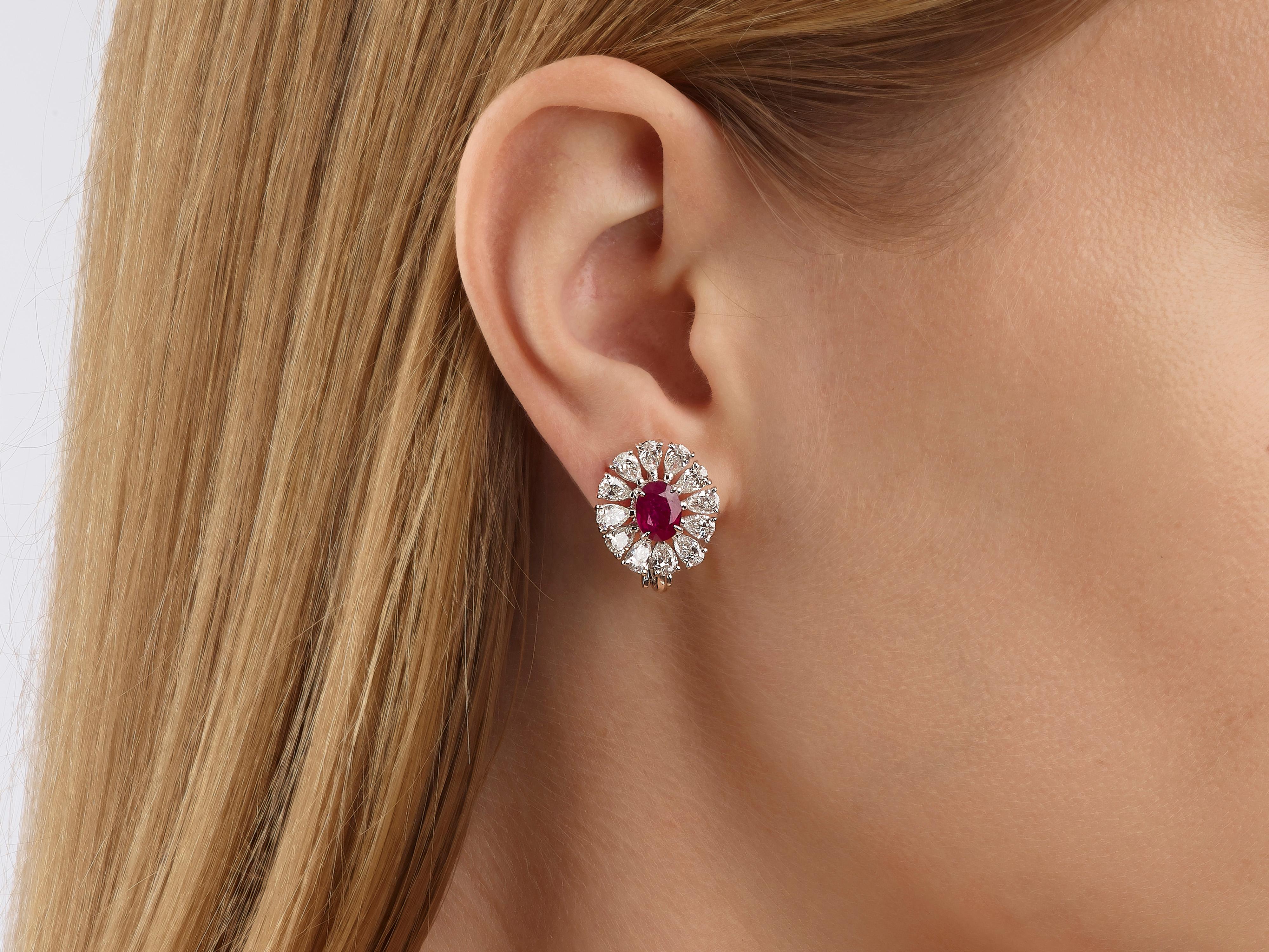 2.81 Carat Oval Ruby Diamond 18 Karat White Gold Stud Earrings In New Condition In Hong Kong, Kowloon
