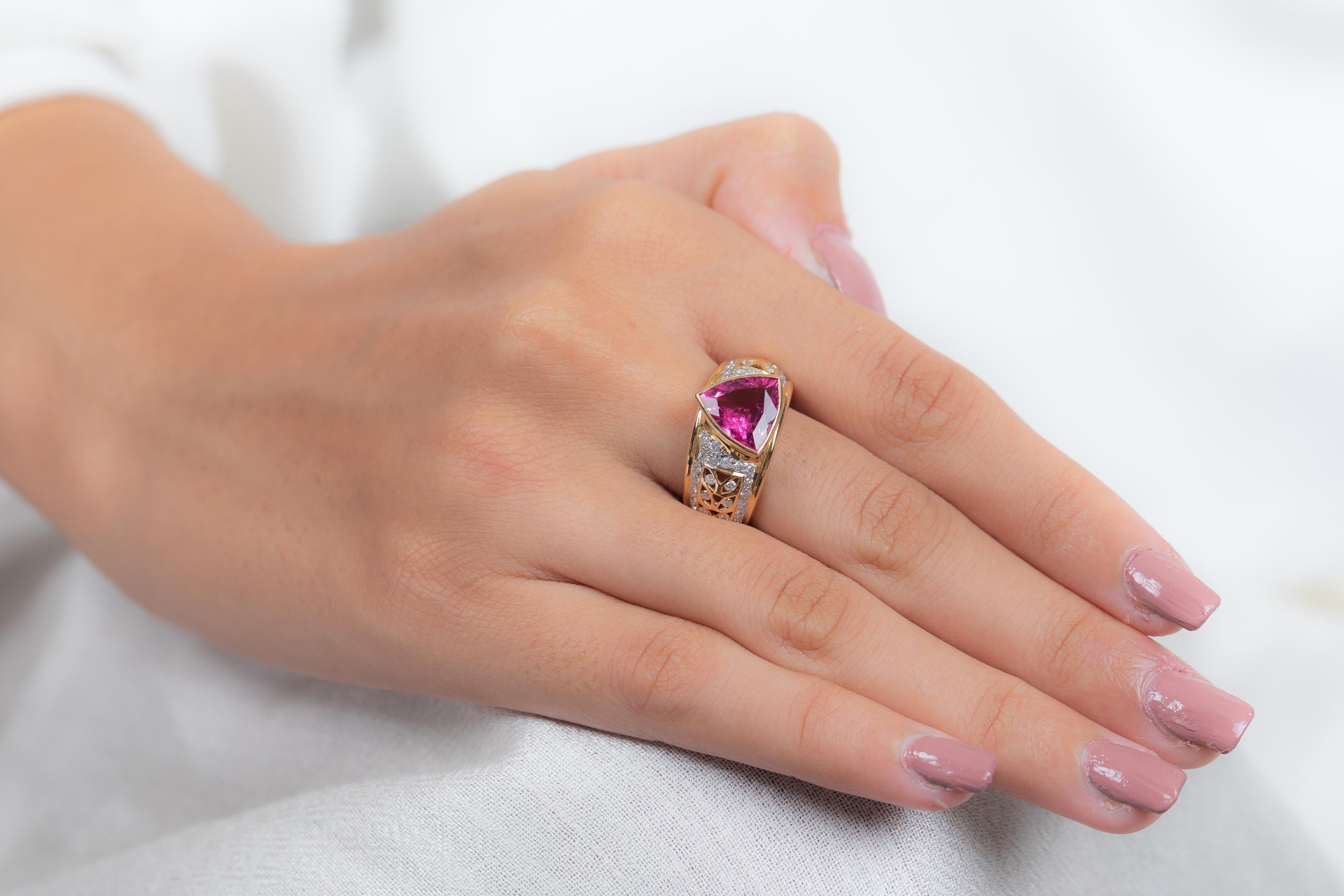 For Sale:  2.81 Carat Trillion cut Ruby Diamond Bridal Ring in 18K Yellow Gold  4