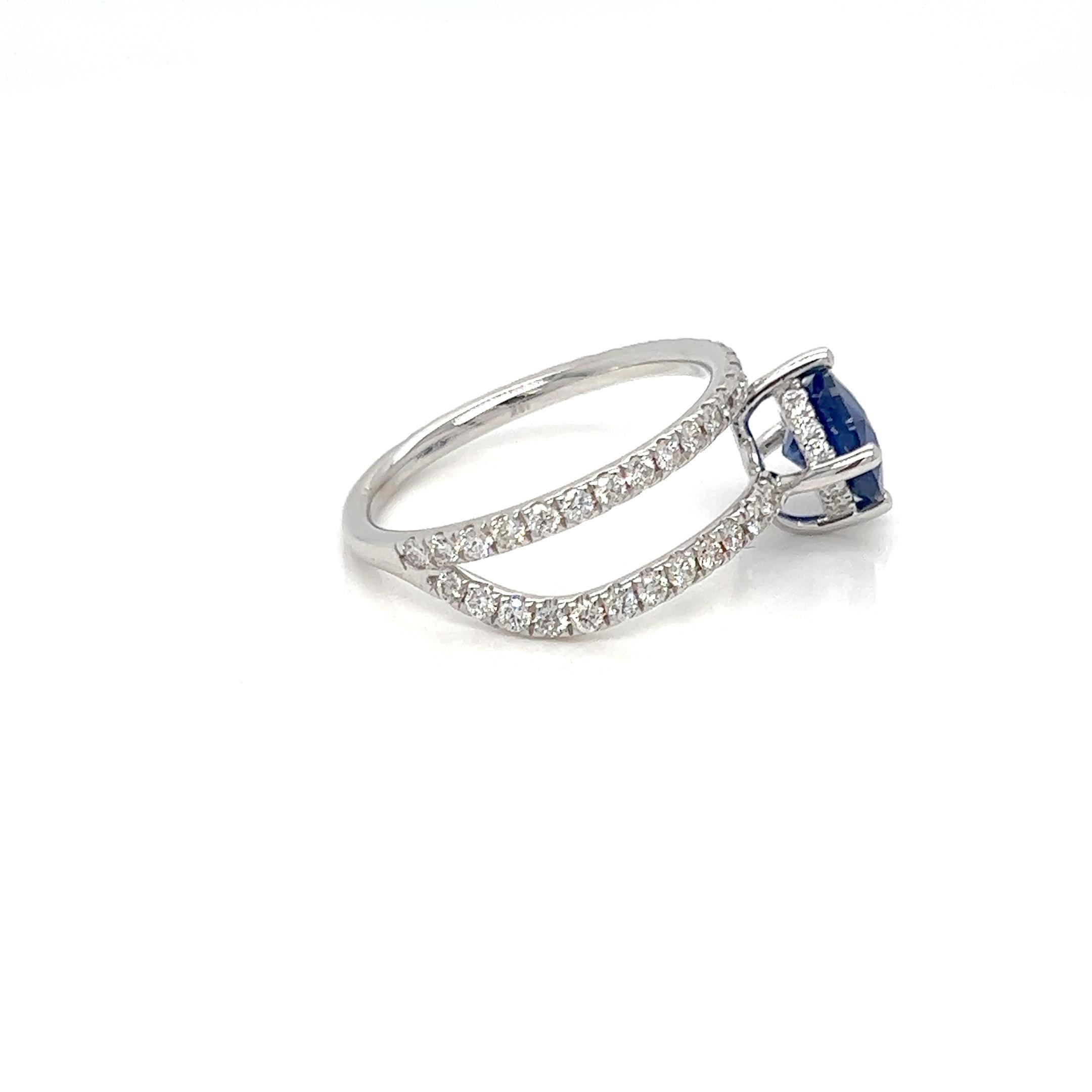 Oval Cut 2.81 Carats Sapphire Wrap Diamond Band Ring For Sale