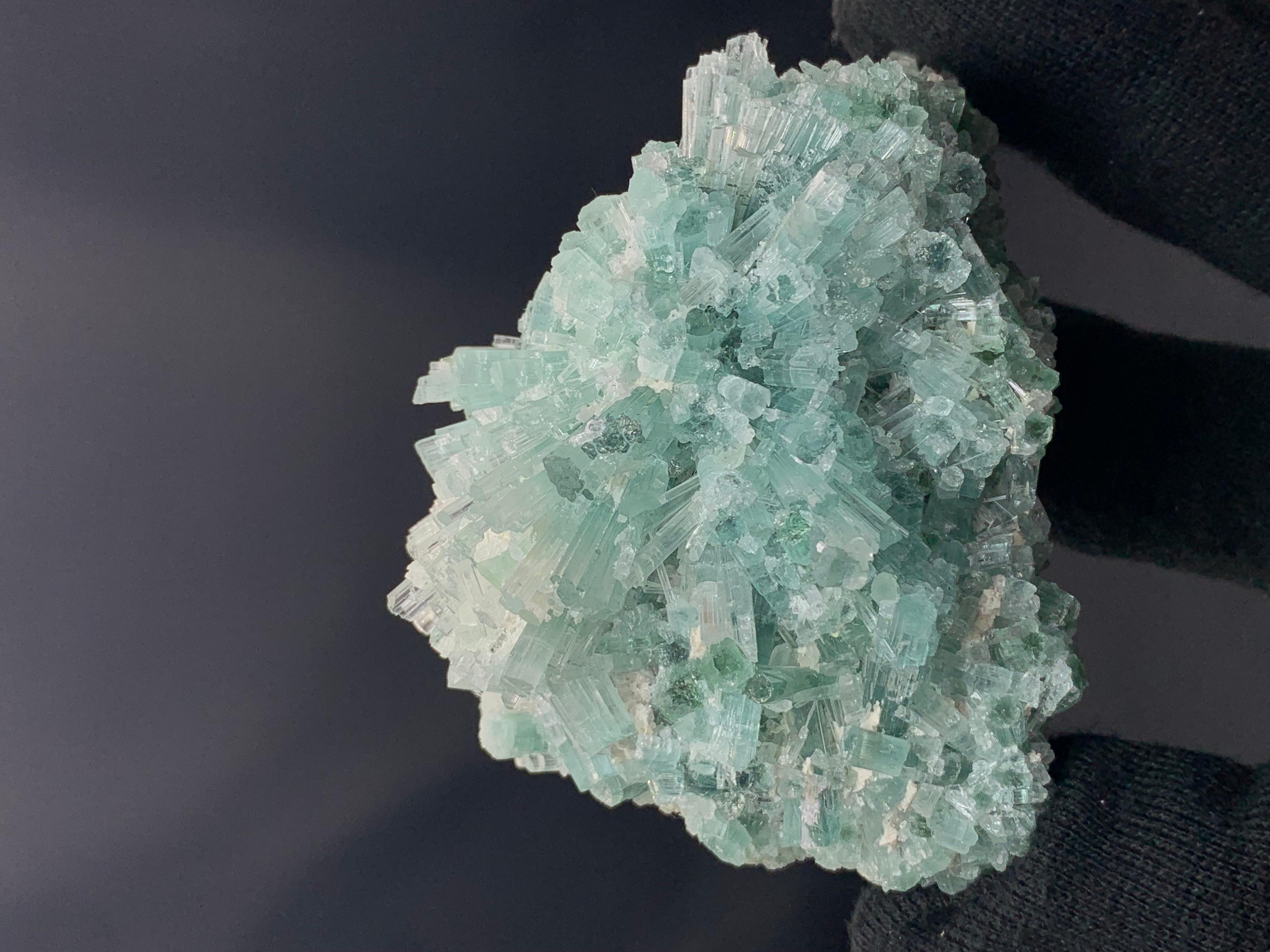 Altro 281 grammi di magnifico esemplare di tormalina blu mare proveniente da Kunar Afghanistan in vendita