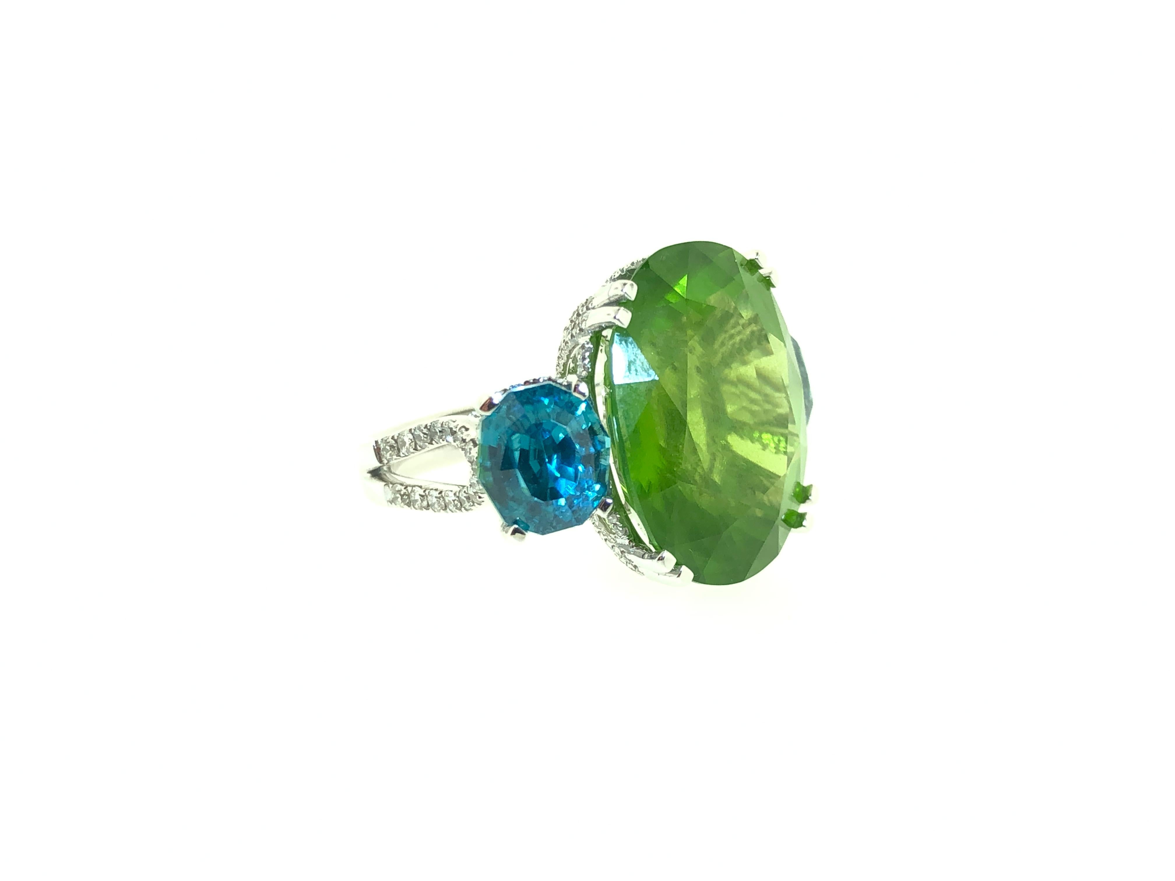 Oval Cut 28.10 Carat Peridot and Blue Zircon and Diamond Cocktail Ring For Sale