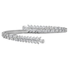 2.82 Carat Brilliant Diamond Wreath Style Hinged Bangle Bracelet
