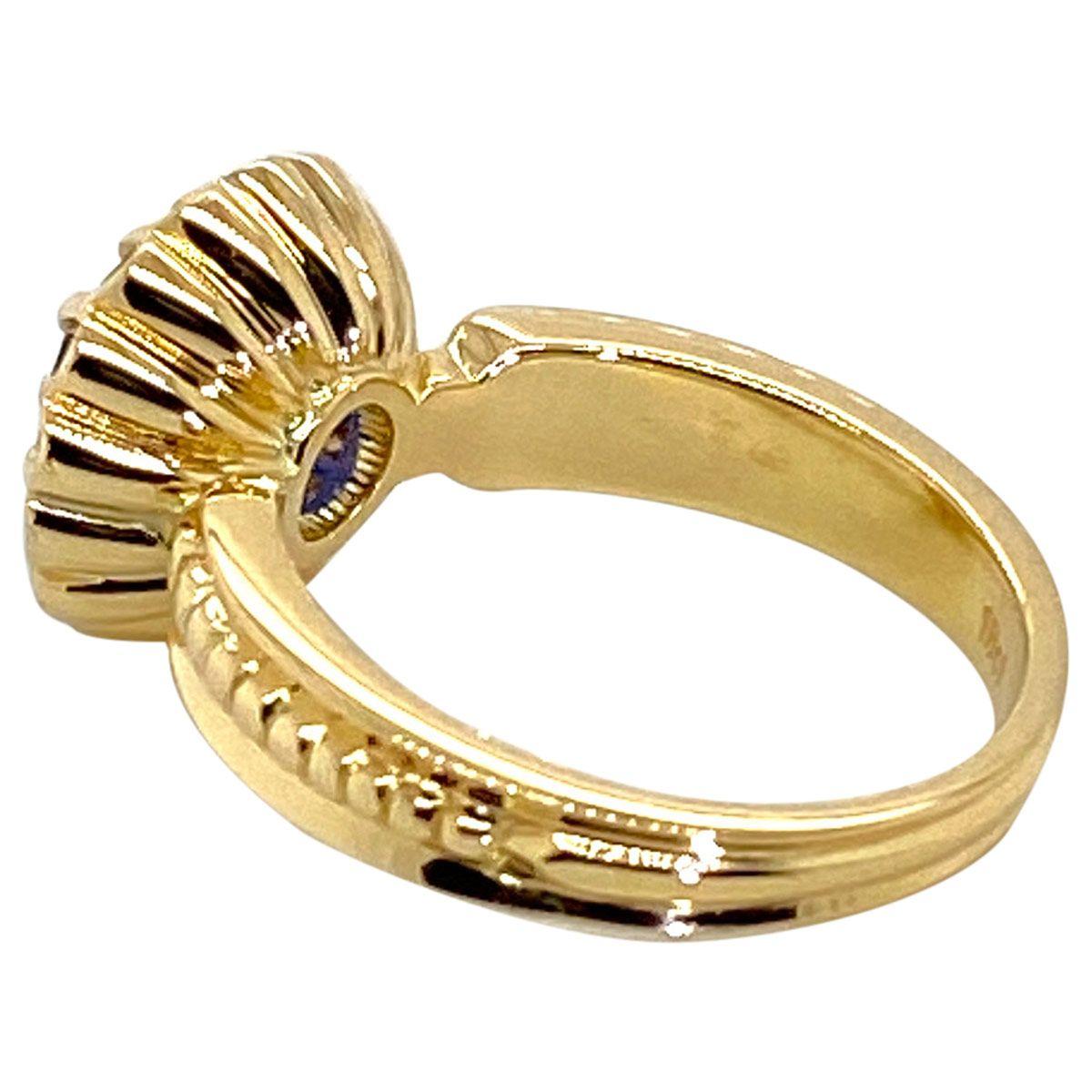 Victorian 2.82 Carat Burma Unheated Blue Sapphire 18 Karat Yellow Gold Ring For Sale