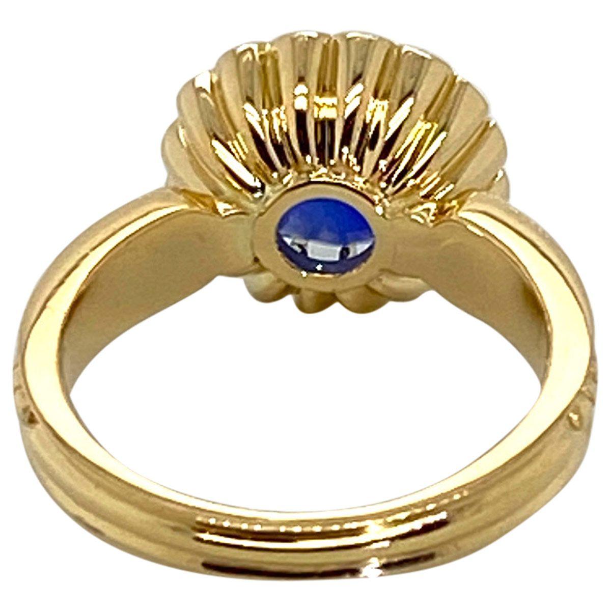 Cushion Cut 2.82 Carat Burma Unheated Blue Sapphire 18 Karat Yellow Gold Ring For Sale