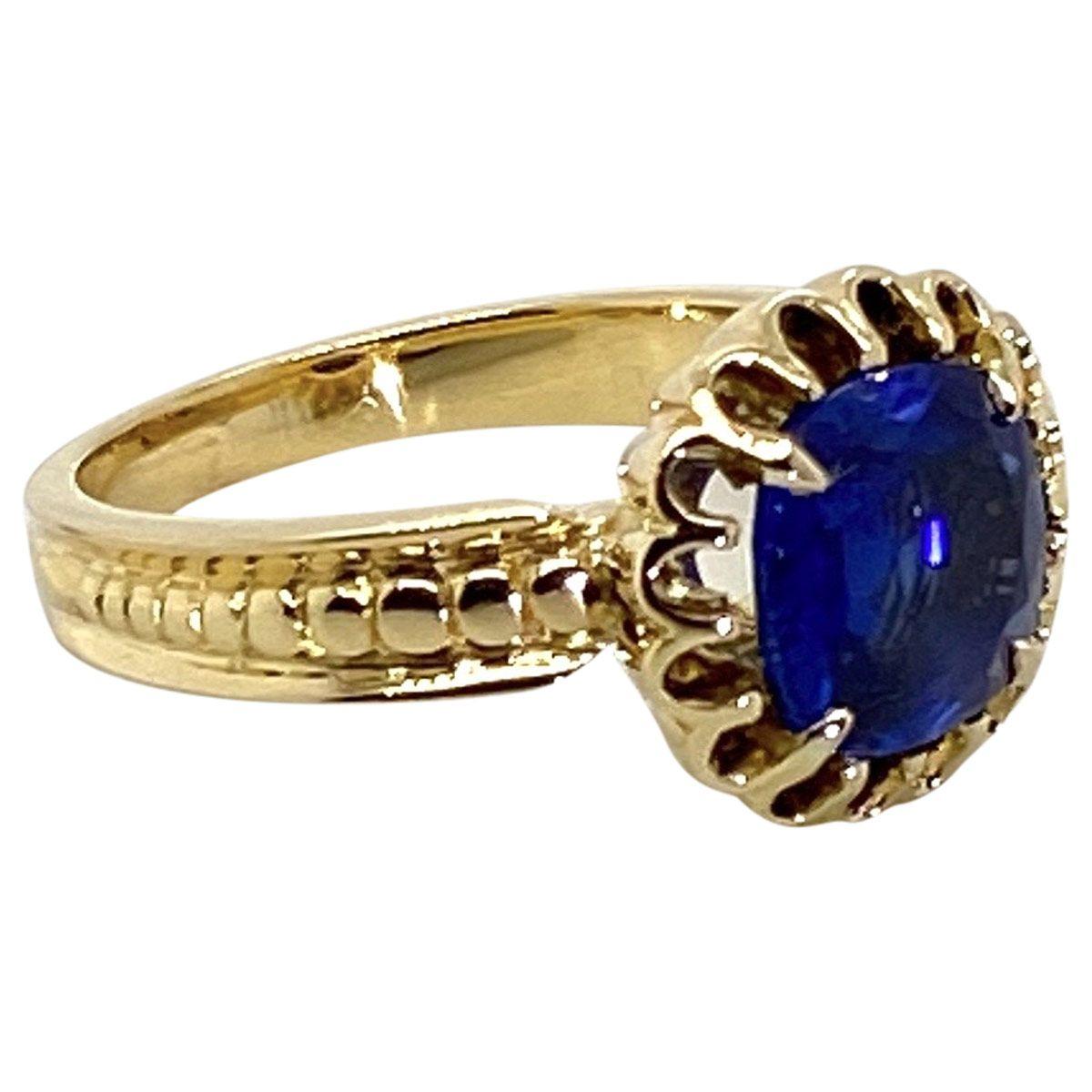 Women's or Men's 2.82 Carat Burma Unheated Blue Sapphire 18 Karat Yellow Gold Ring For Sale