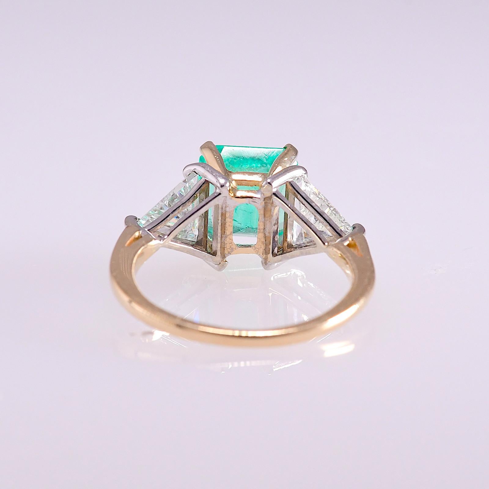 Emerald Cut 2.82 Carat Emerald and 1.4 Carat Diamond Ring 14 Karat Yellow Gold Ring 4.2g