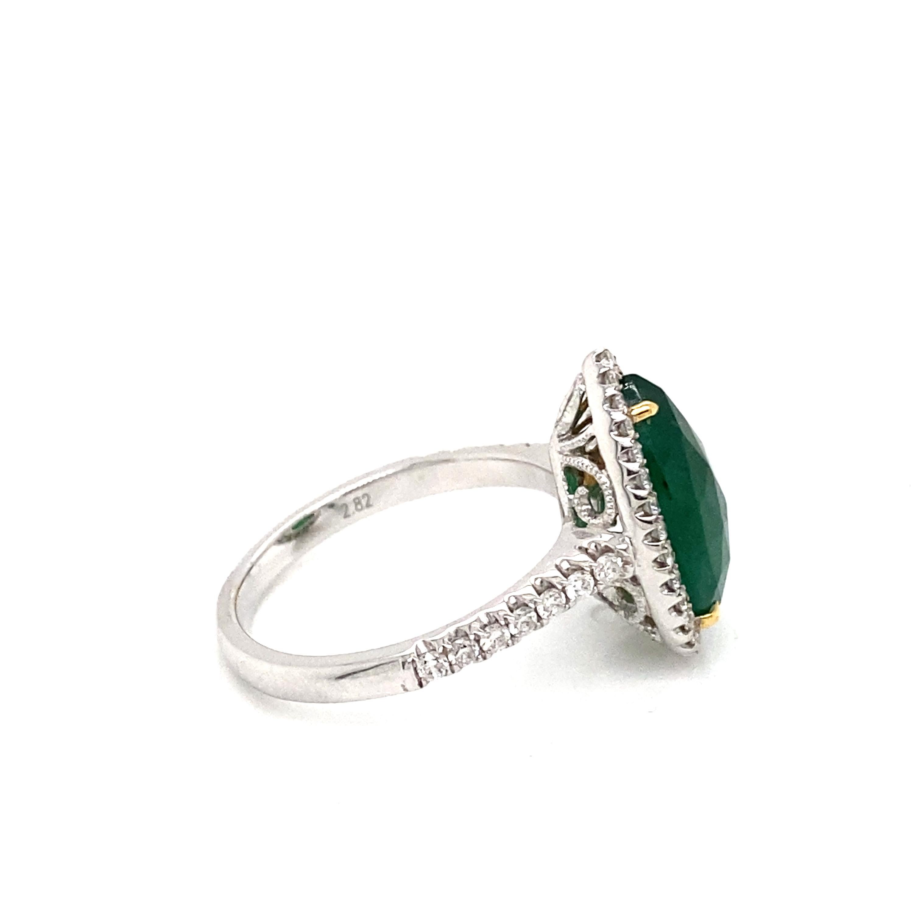 2.82 Carat Emerald and Diamond Cocktail Ring In New Condition For Sale In Great Neck, NY