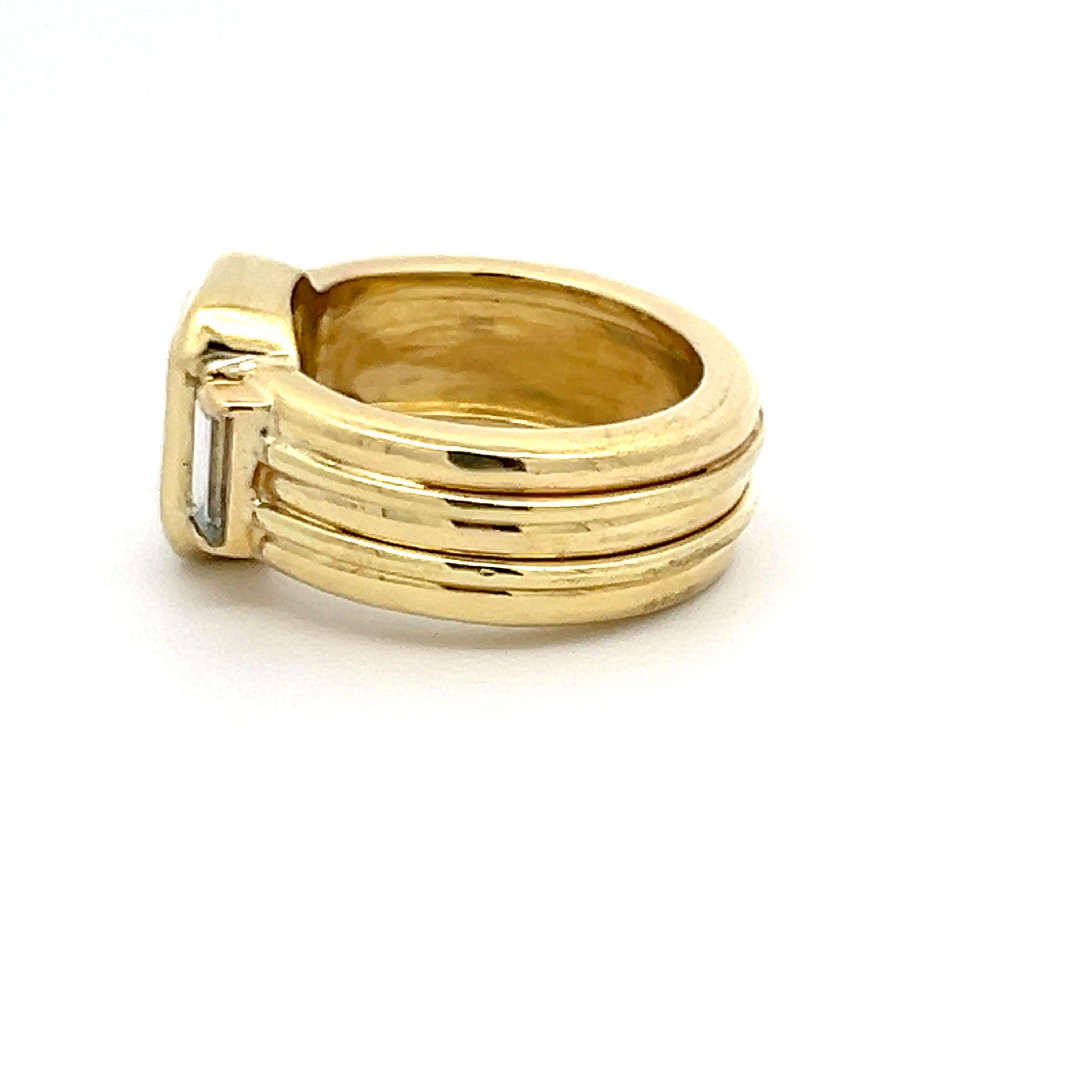 2.82 Carat Emerald Cut and Baguette Diamond 18K Yellow Gold Engagement Ring For Sale 2