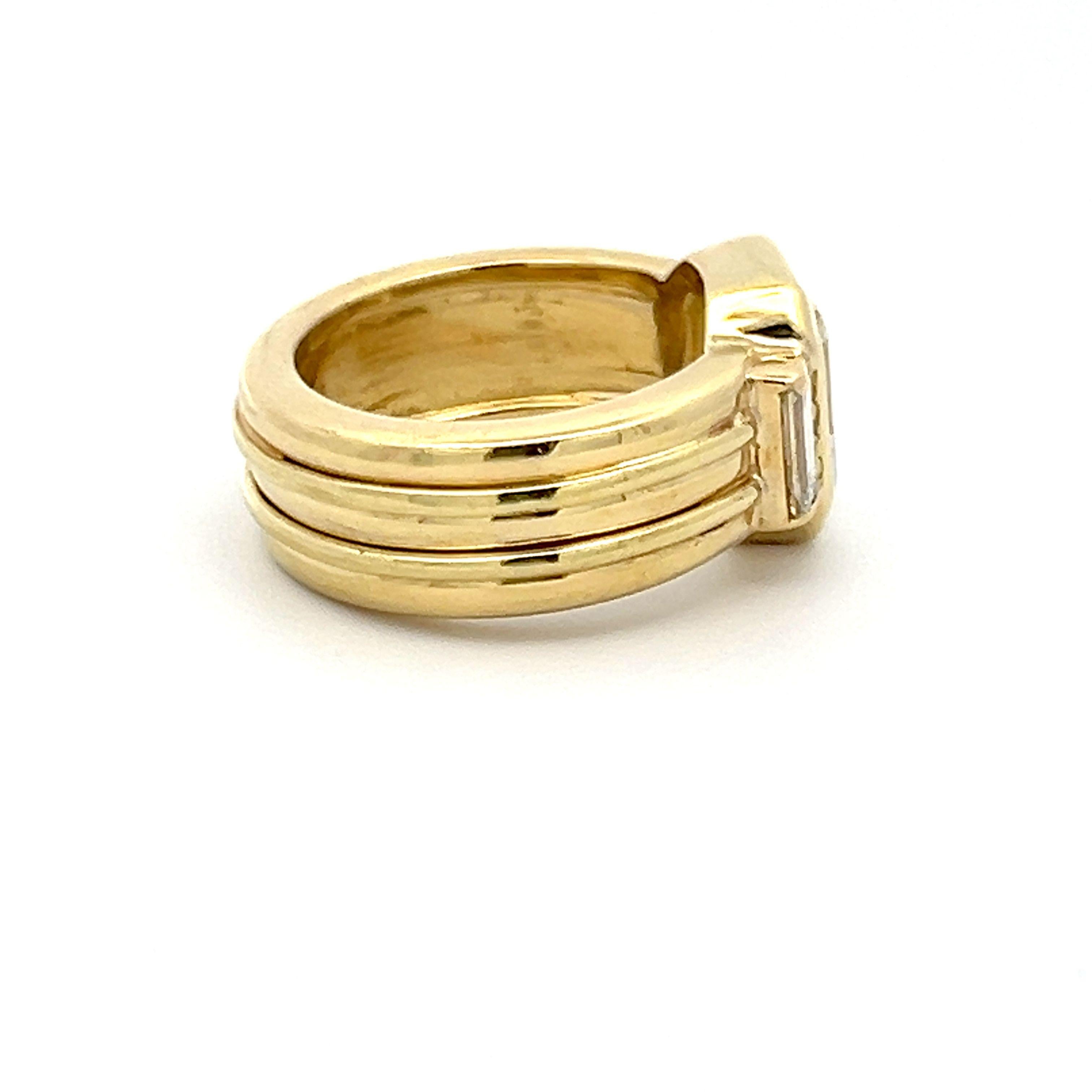 2.82 Carat Emerald Cut and Baguette Diamond 18K Yellow Gold Engagement Ring For Sale 4