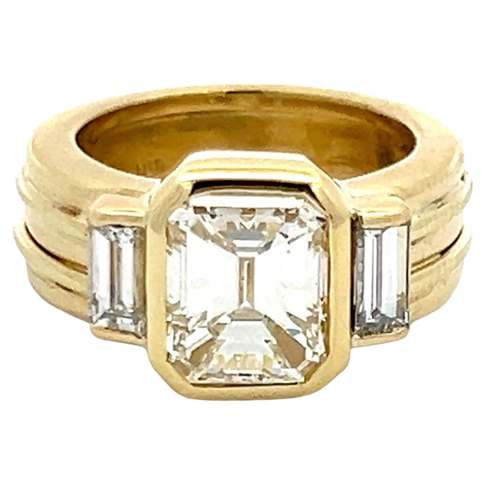 2,82 Karat Smaragdschliff und Baguette Diamant 18K Gelbgold Verlobungsring