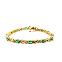 2.82 Carat Natural Diamond and Emerald Bracelet G-H SI 14 Karat Yellow Gold