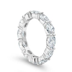 Roman Malakov Alianza de boda de eternidad con diamante de talla ovalada total de 2.82 quilates