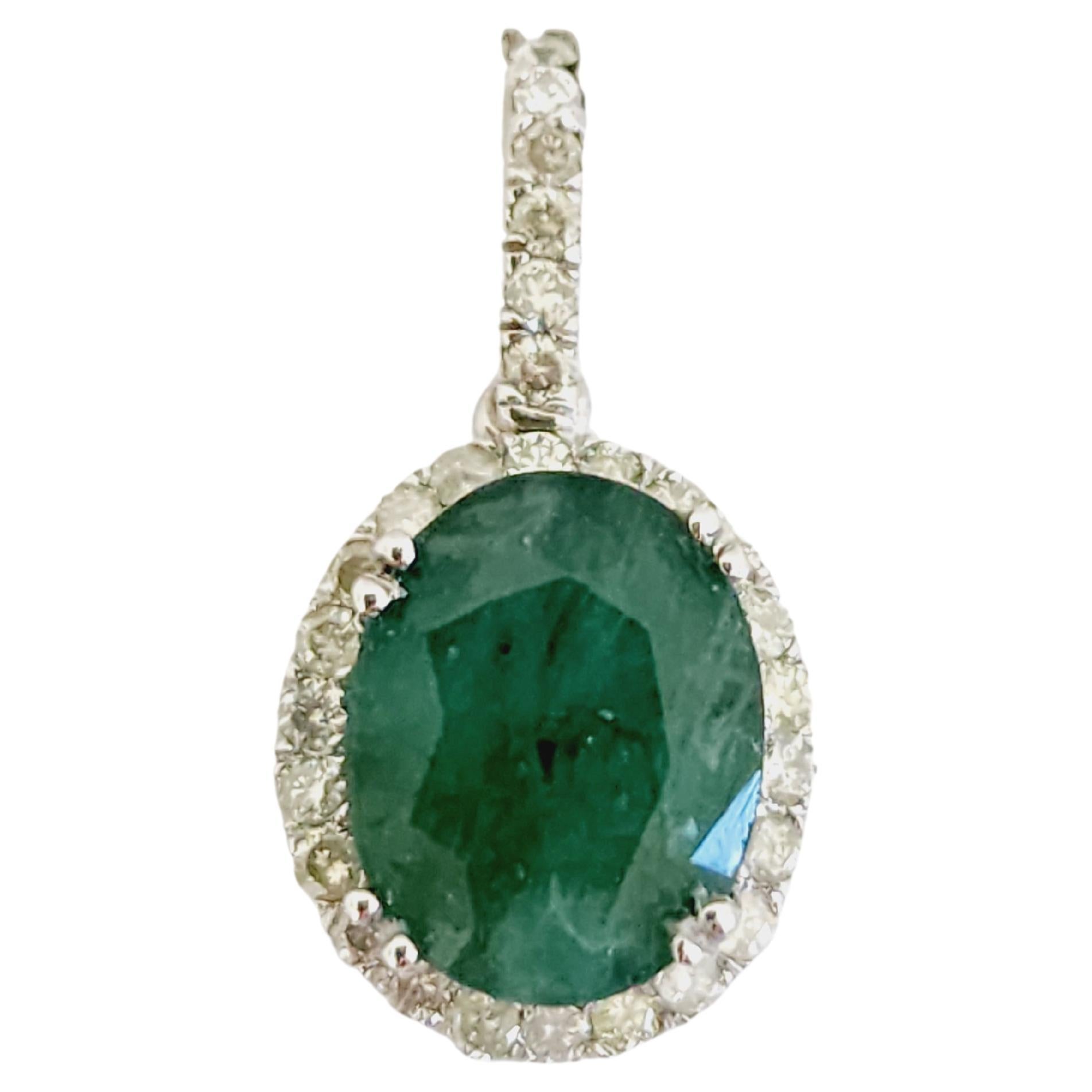 2.82 Carats Natural Emerald Diamond Pendant White Gold 14 Karat