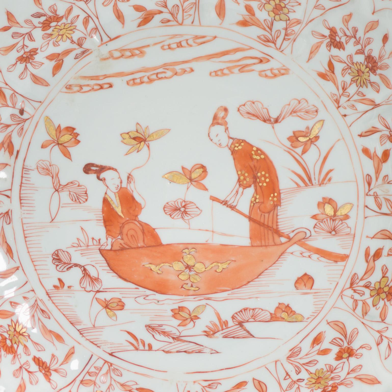 18th Century and Earlier 28.2 CM Kangxi Blood and Milk Antique Chinese Porcelain Plate Lizas on Boat For Sale
