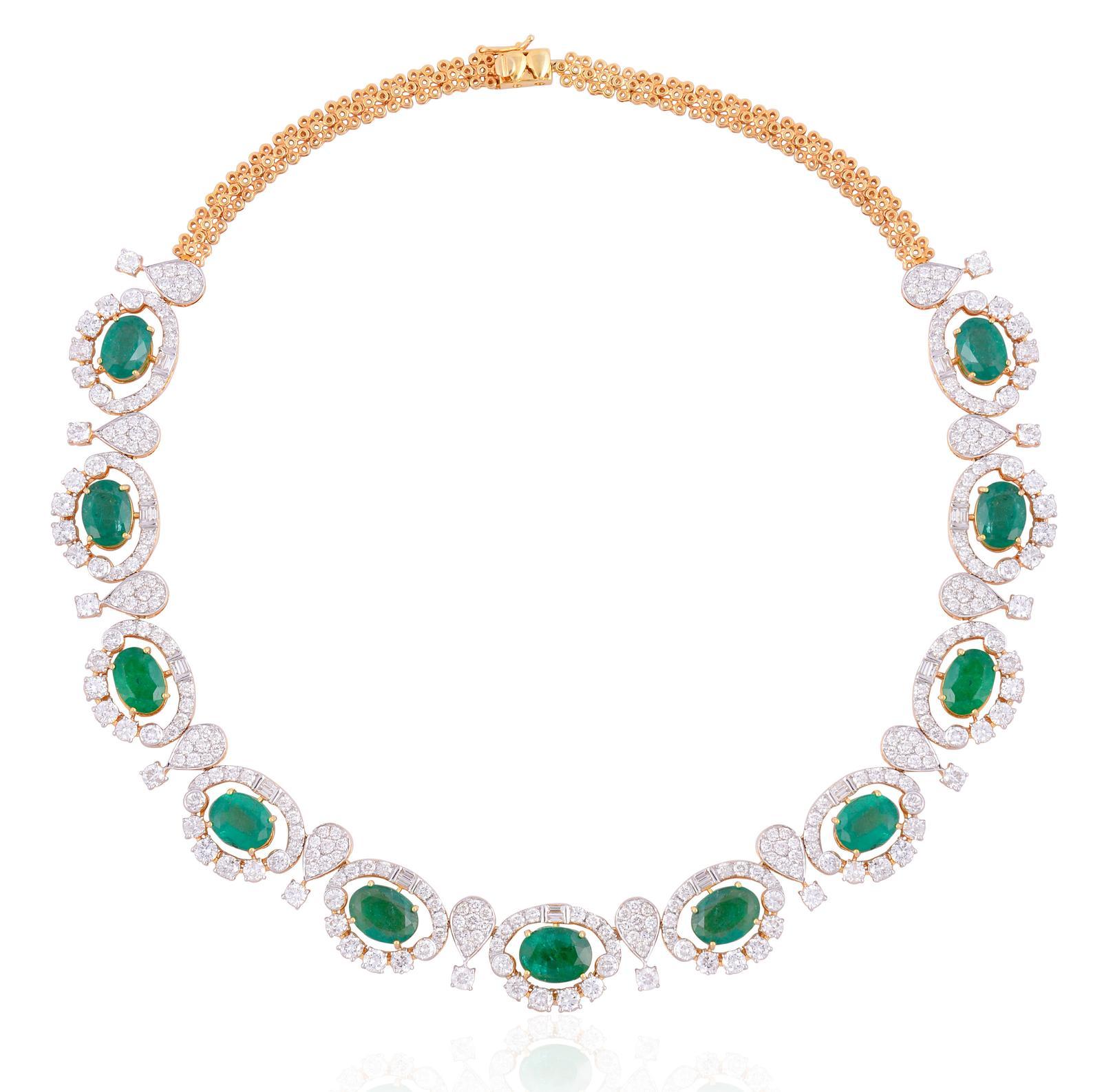 28.25 Carat Emerald 14 Karat Gold Diamond Necklace In New Condition For Sale In Hoffman Estate, IL