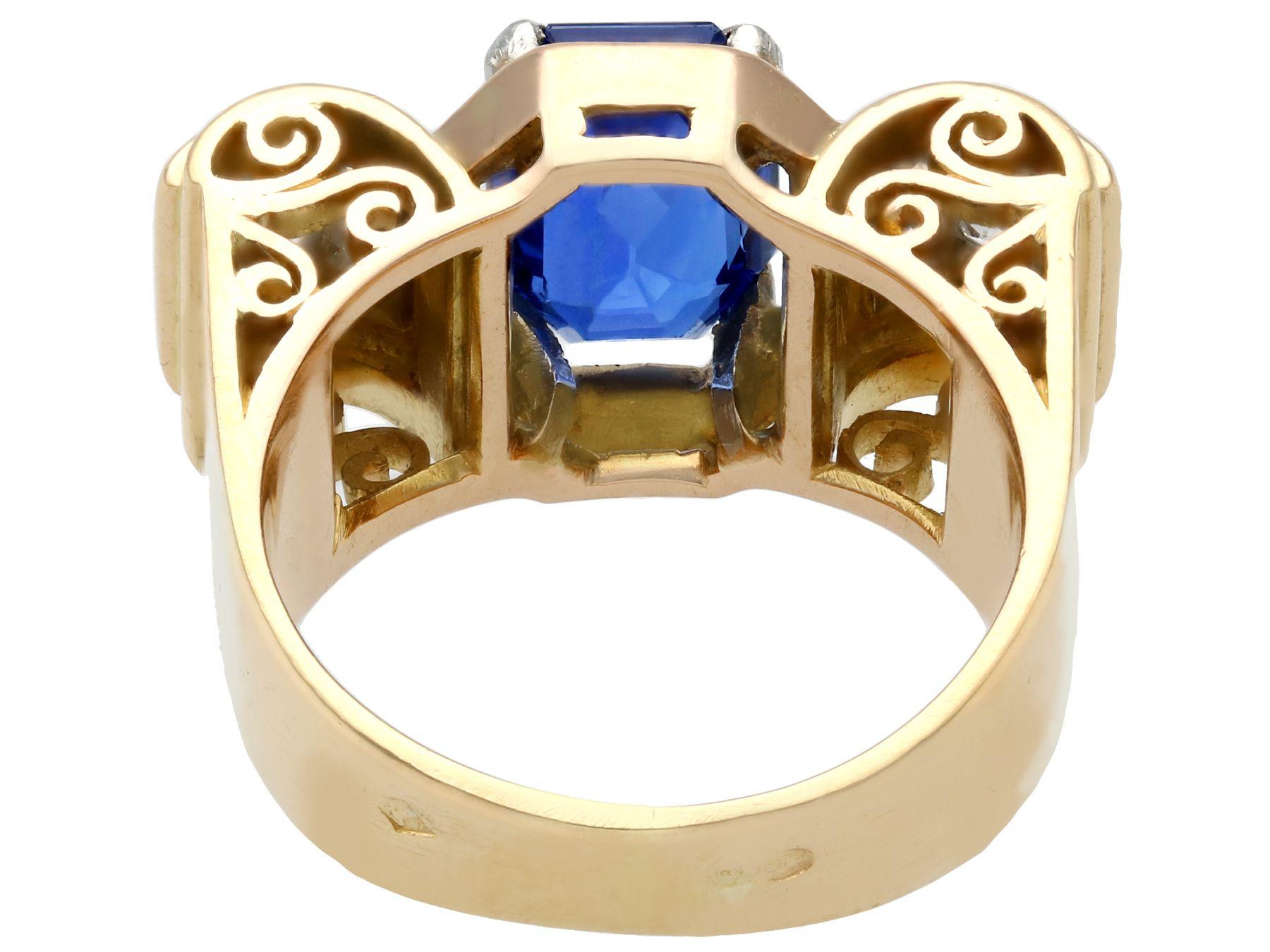 Women's or Men's 2.82 Carat Burmese Sapphire and Diamond Yellow Gold Cocktail Ring Art Deco