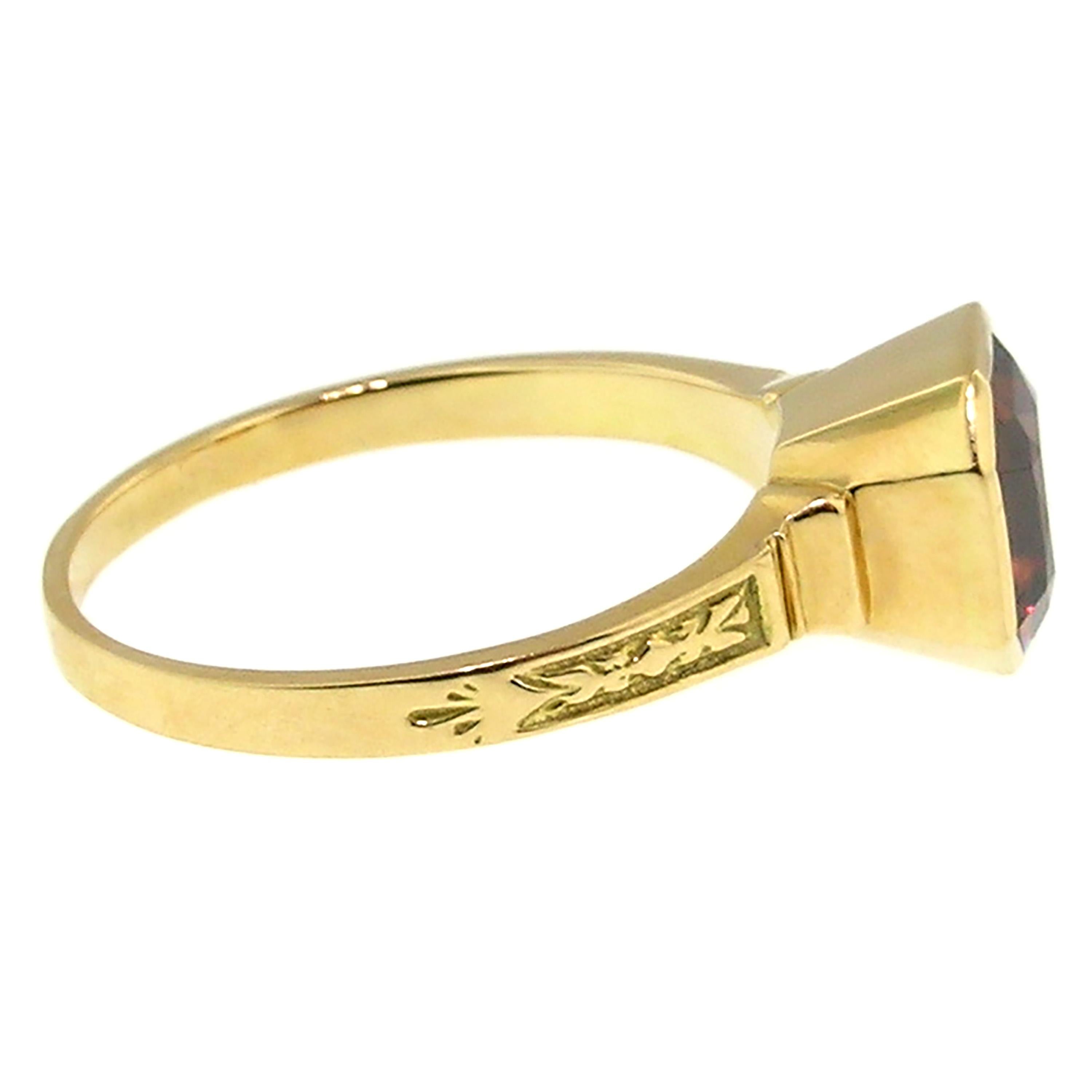 Women's 2.82ct Flame Zircon in 18 Karat Gold Custom Ring 