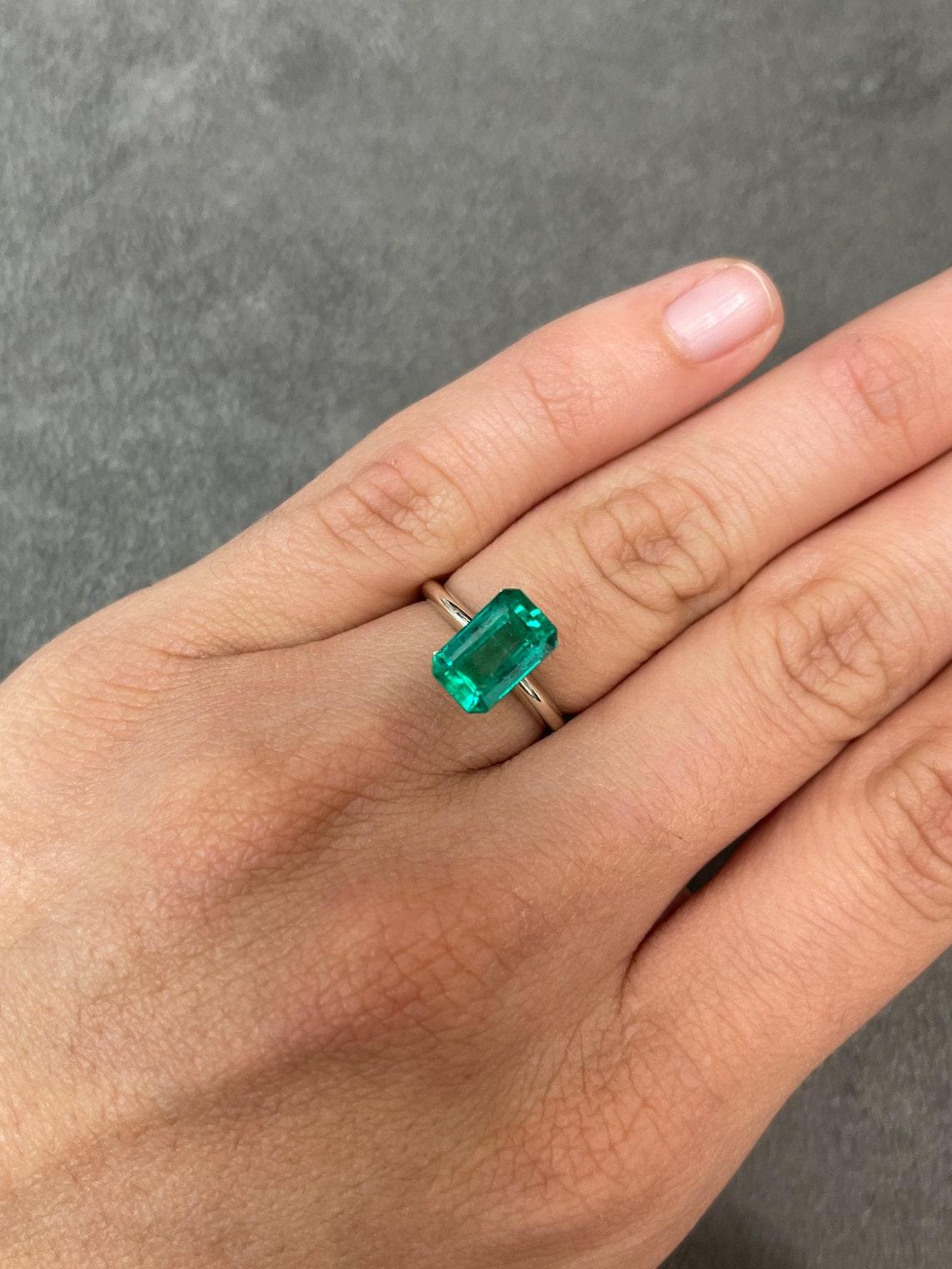 2.82ct Vivid Bluish Green Elongated Emerald Cut Colombian Gem Genuine May For Sale 1
