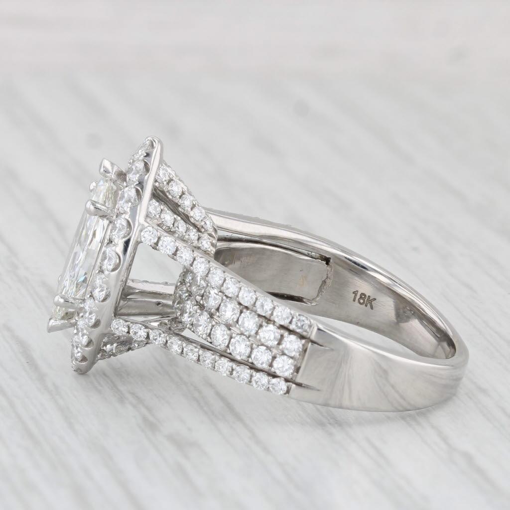 Información sobre la gema:
- Diamante natural -
Quilates - 1.21ct
Talla - Marquise Brillante
Color - H
Claridad - VVS1
GIA - 2231106187

- Diamantes naturales -
Quilates totales - 1,61ctw 
Talla - Redonda brillante
Color - F - H
Claridad - VS2 -