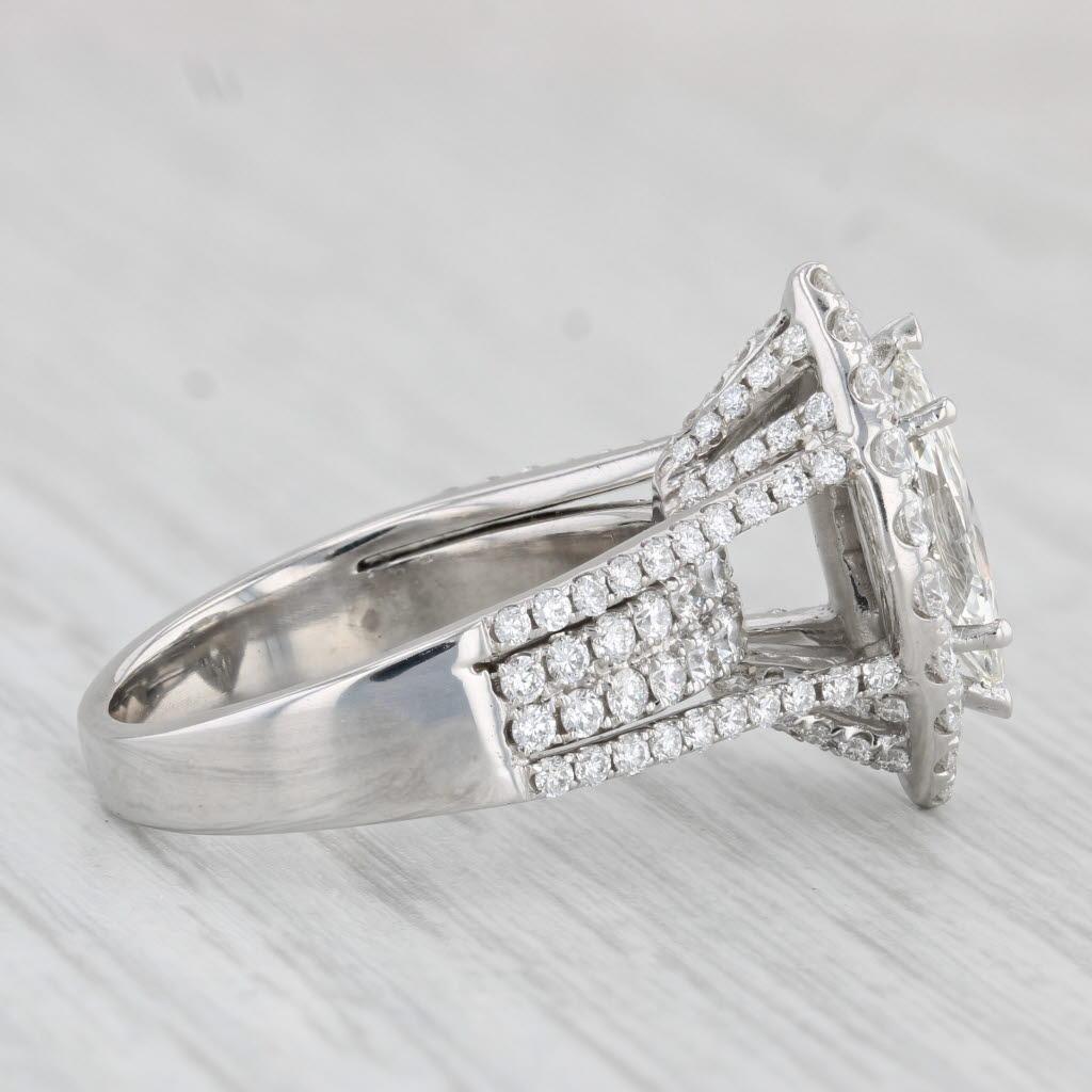 Femenino o masculino Anillo de compromiso con halo de diamantes marquesa de 2,82 ctw Oro blanco de 18k Talla 7,5 GIA en venta