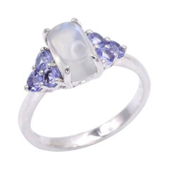 2.83 Carat Cabochon Moonstone Tanzanite 18 Karat White Gold Cocktail Ring