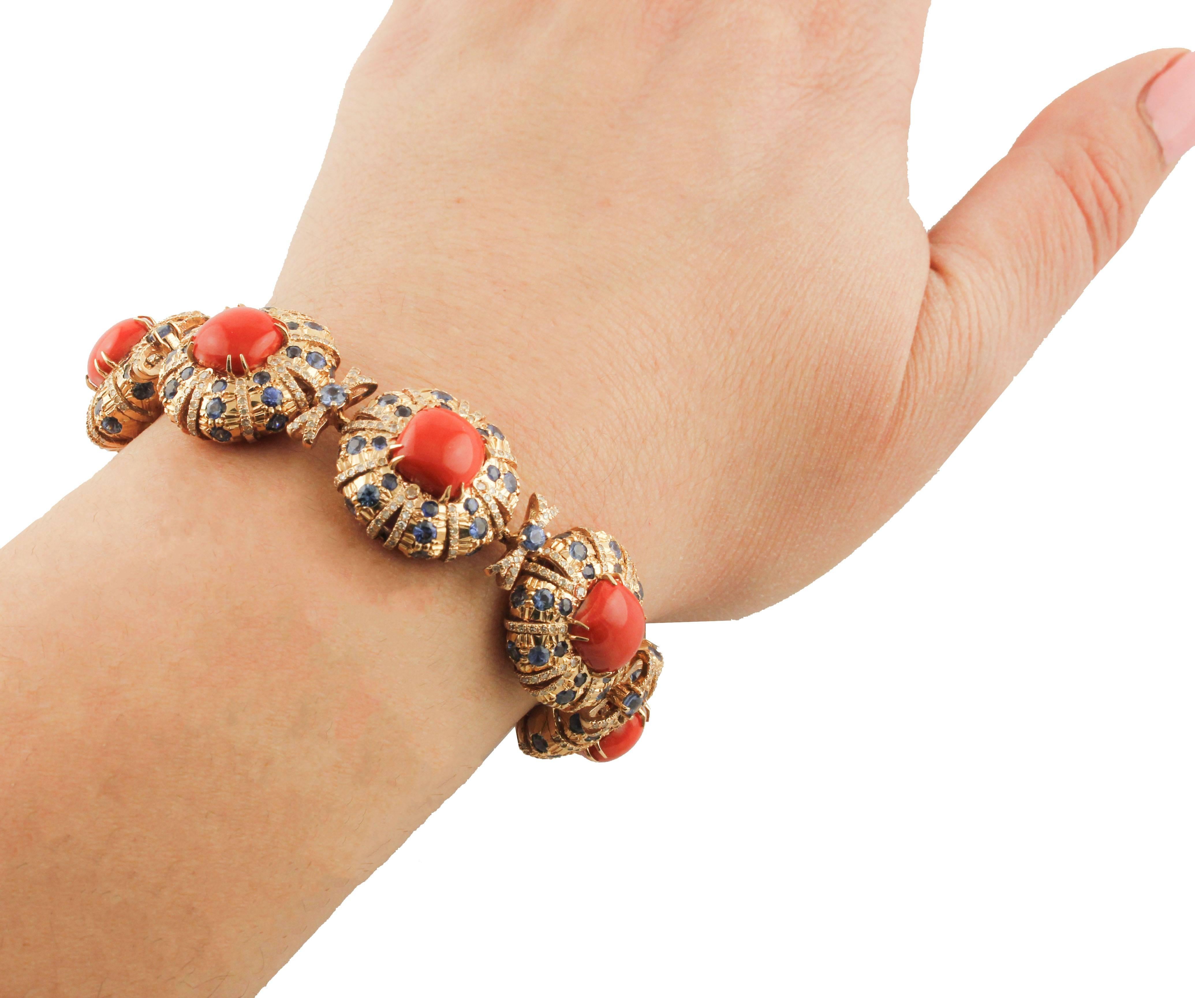 Square Shape Red Corals, Diamonds, Sapphires, Rose Gold Link Retrò Bracelet For Sale 4