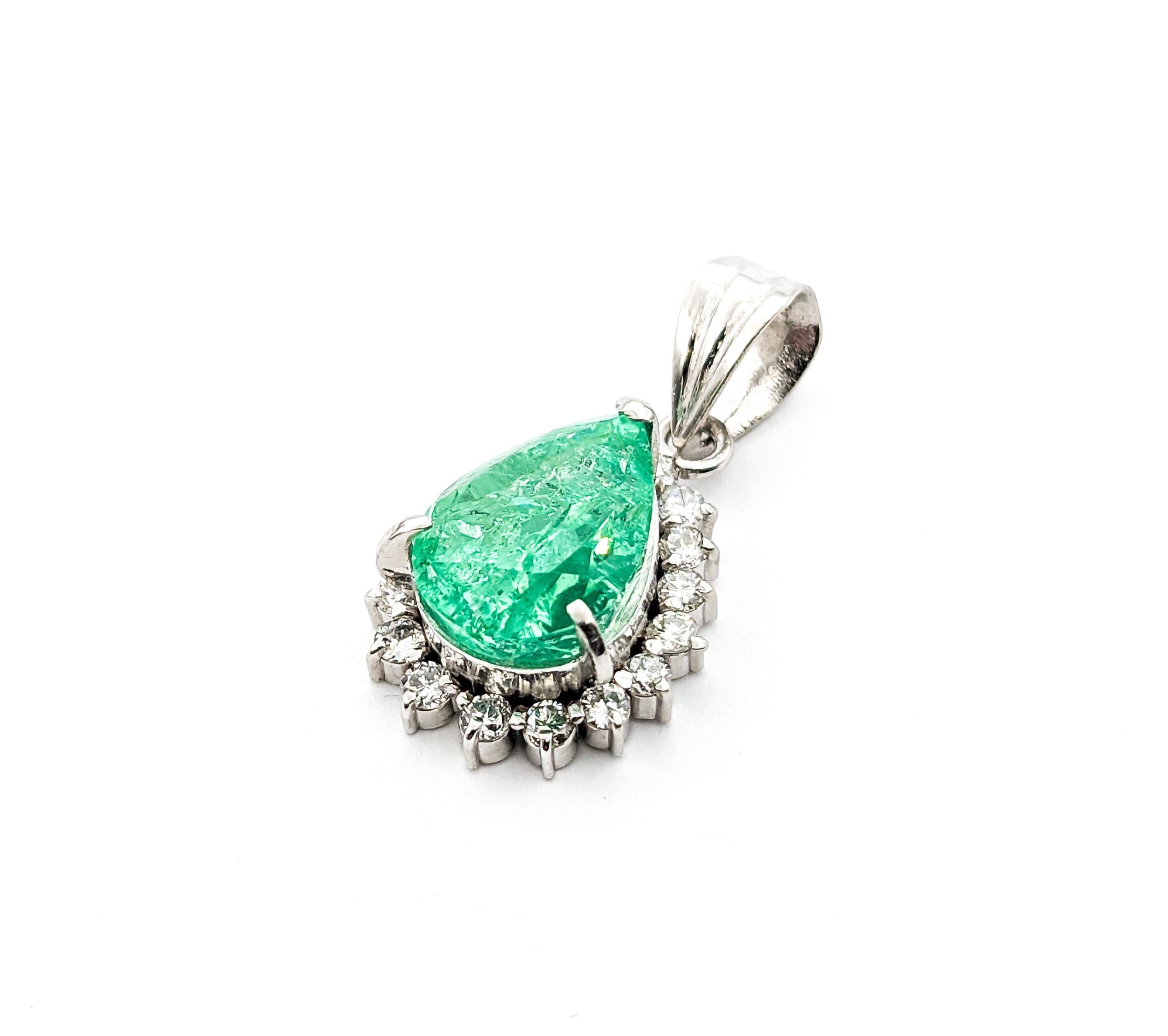 2.83ct Emerald & Diamonds Pendant In Platinum

2.83ct Emerald & Diamonds Pendant In Platinum

This elegant Emerald Pendant is finely crafted in 900 Platinum, featuring a drop design that beautifully showcases .35ctw of diamonds with SI clarity and a