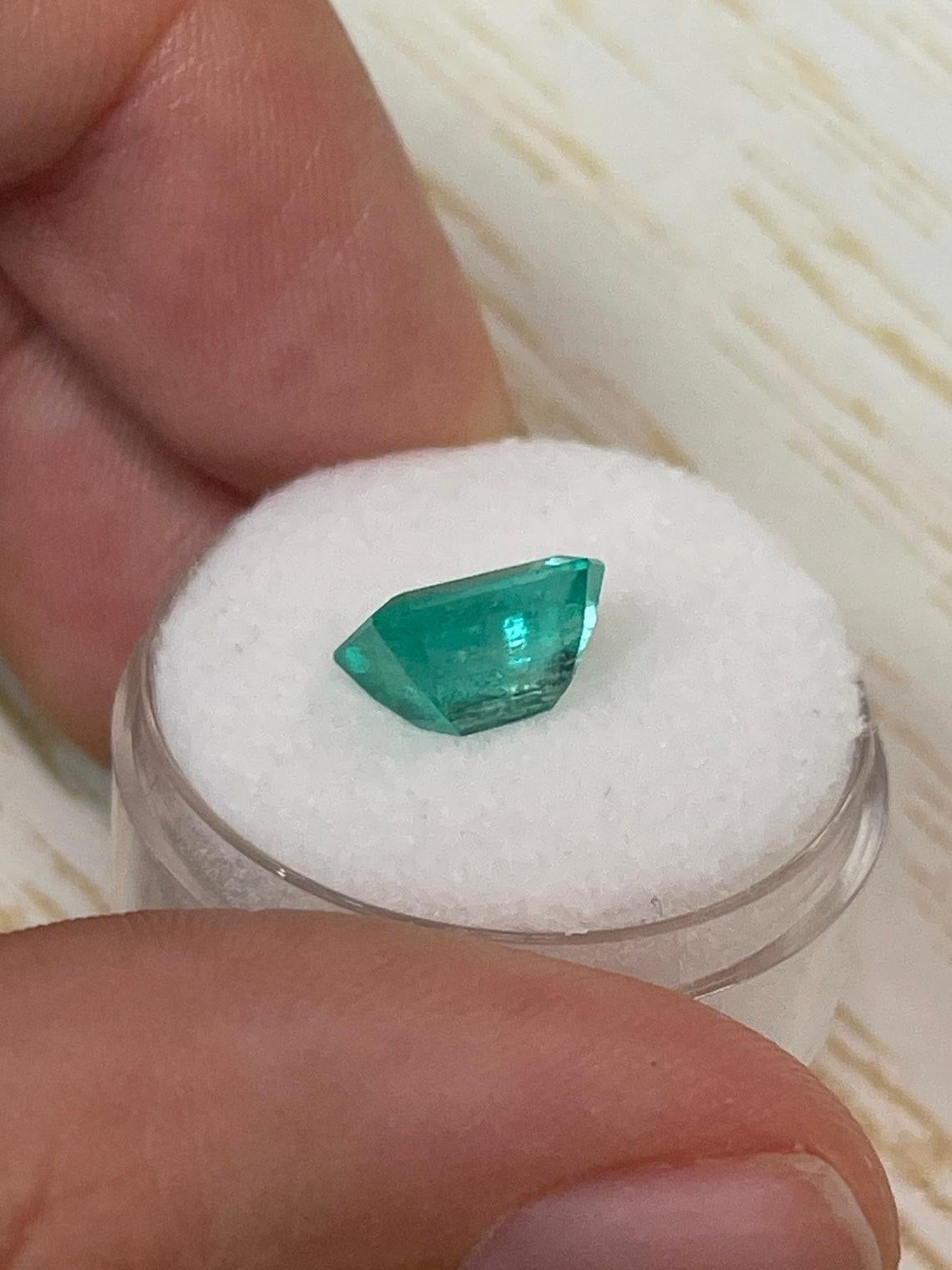 2.84 Carat 9x8 Chunky Colombian Emerald - Emerald Cut Muzo Mine May Birthstone For Sale 1