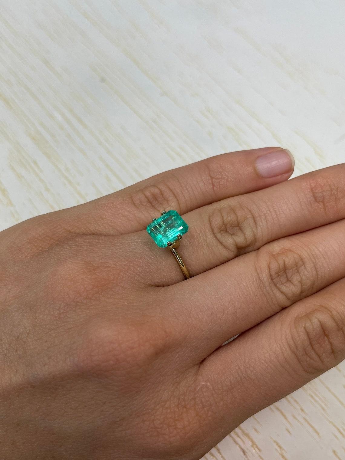 2.84 Carat 9x8 Chunky Colombian Emerald - Emerald Cut Muzo Mine May Birthstone For Sale 4
