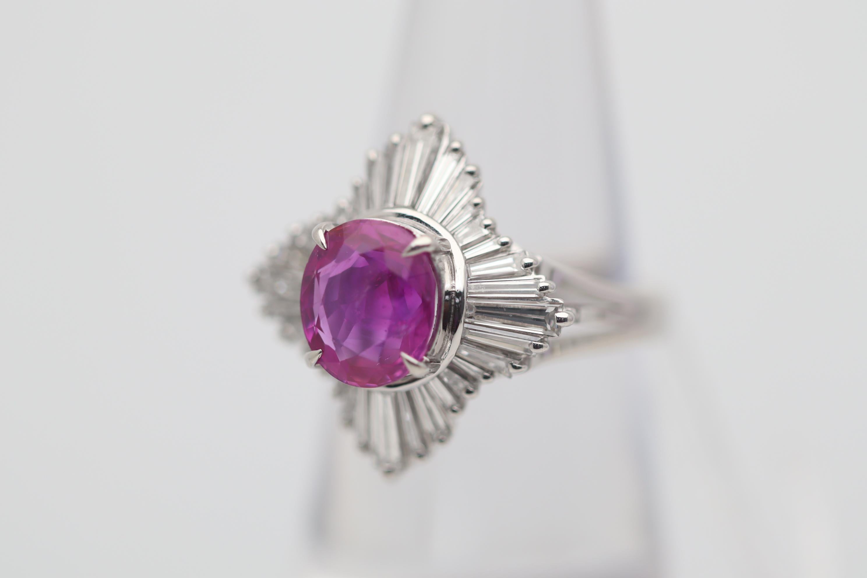 2.84 Carat Burmese Pink-Sapphire Diamond Platinum Ring, GIA Certified No-Heat In New Condition For Sale In Beverly Hills, CA