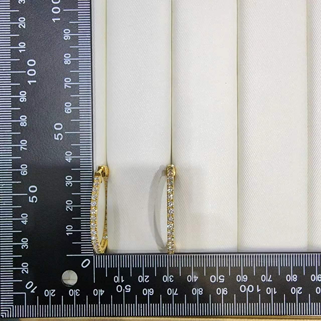 Contemporain Créoles en or jaune 18 carats et diamants de 2,84 carats en vente