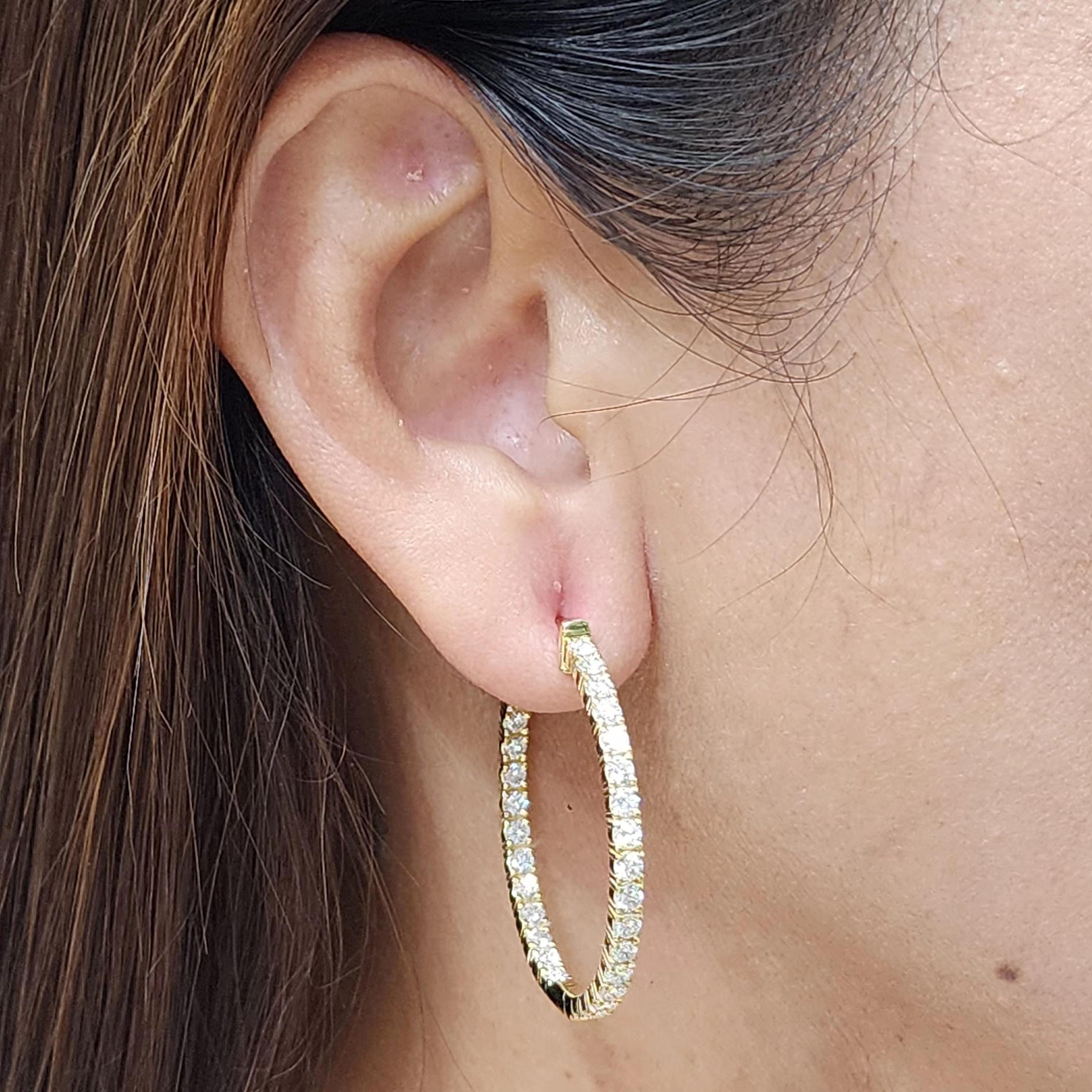 Taille ronde Créoles en or jaune 18 carats et diamants de 2,84 carats en vente