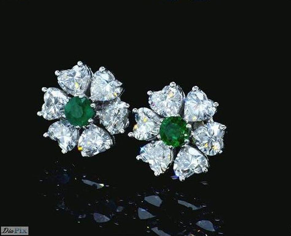 2,84 Karat florale austauschbare Diamant-Ohrringe mit herzförmigen Diamanten (Romantik) im Angebot