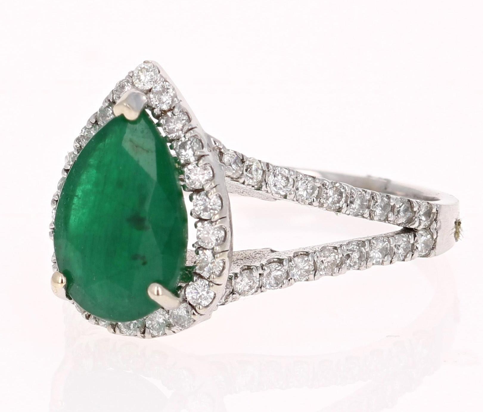 pear cut emerald engagement ring